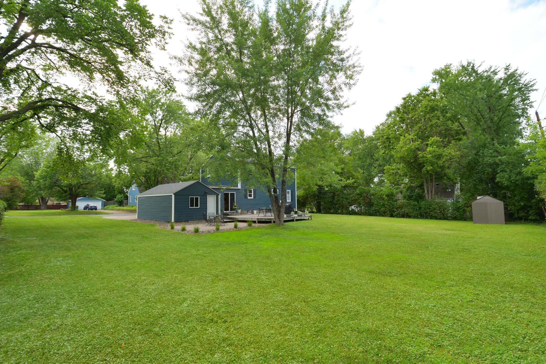 main property photo 28
