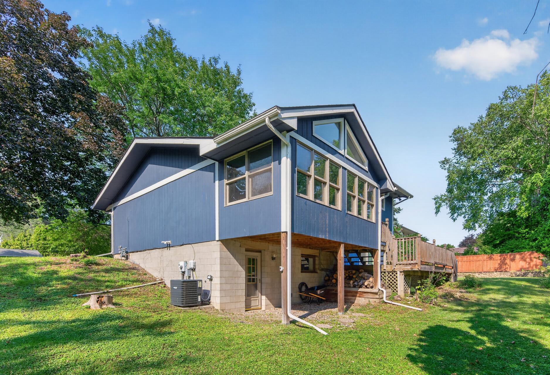 main property photo 41