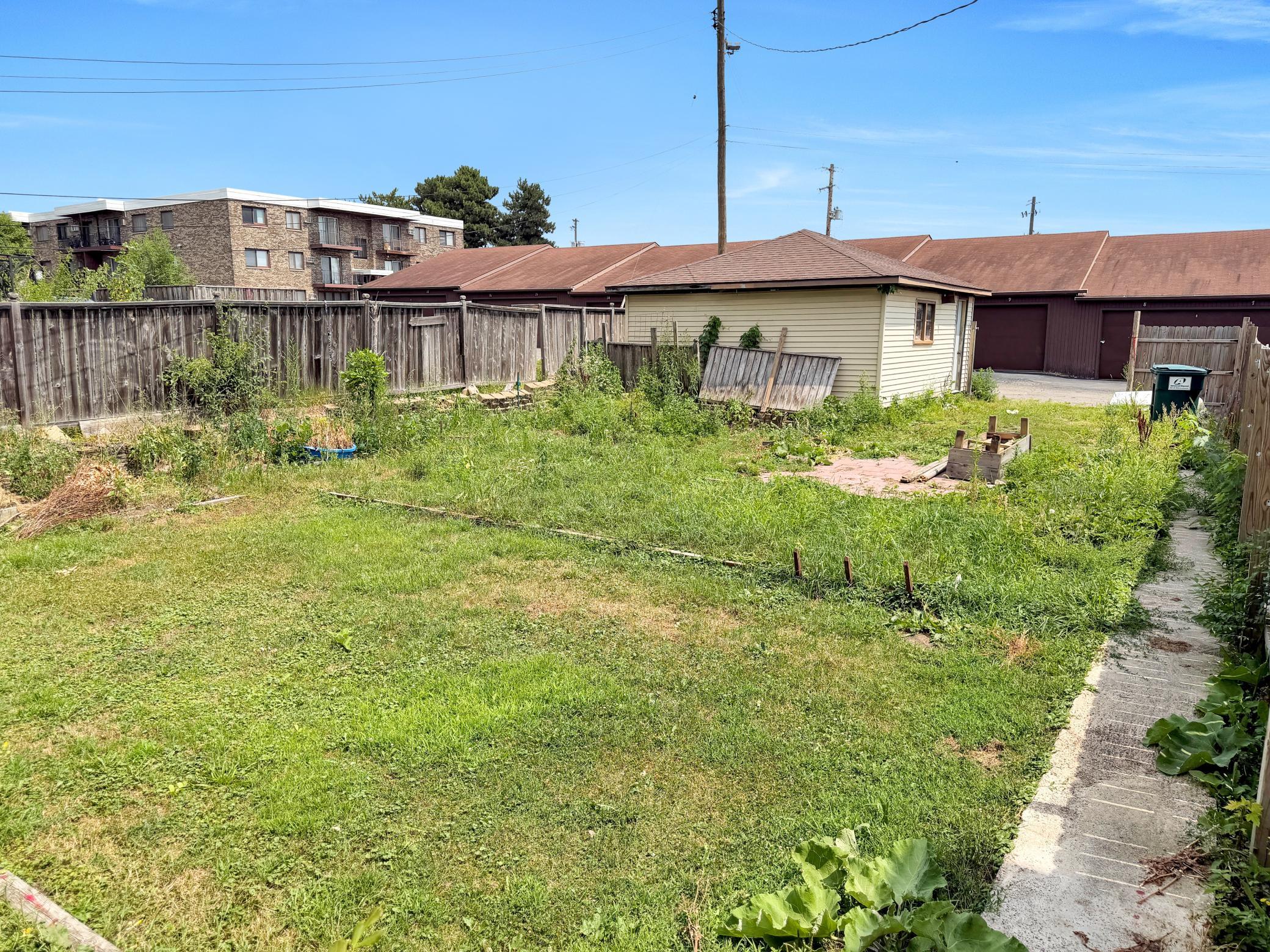 main property photo 51