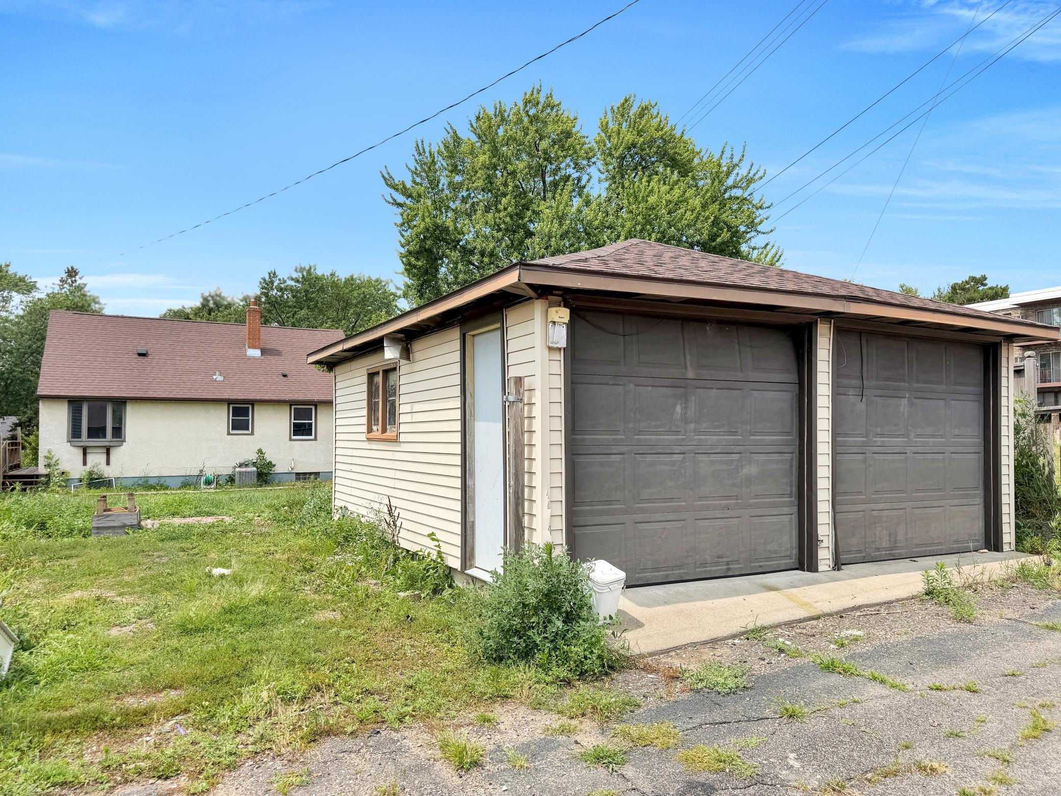 main property photo 56