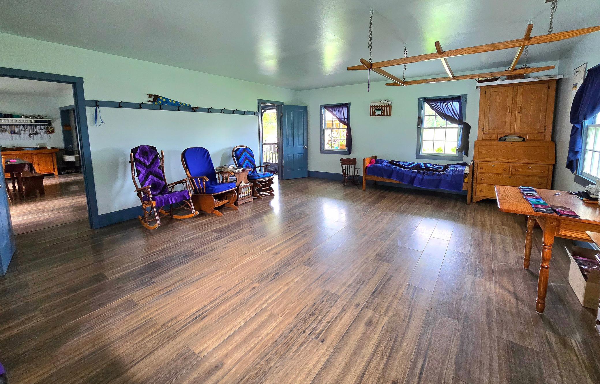 main property photo 5