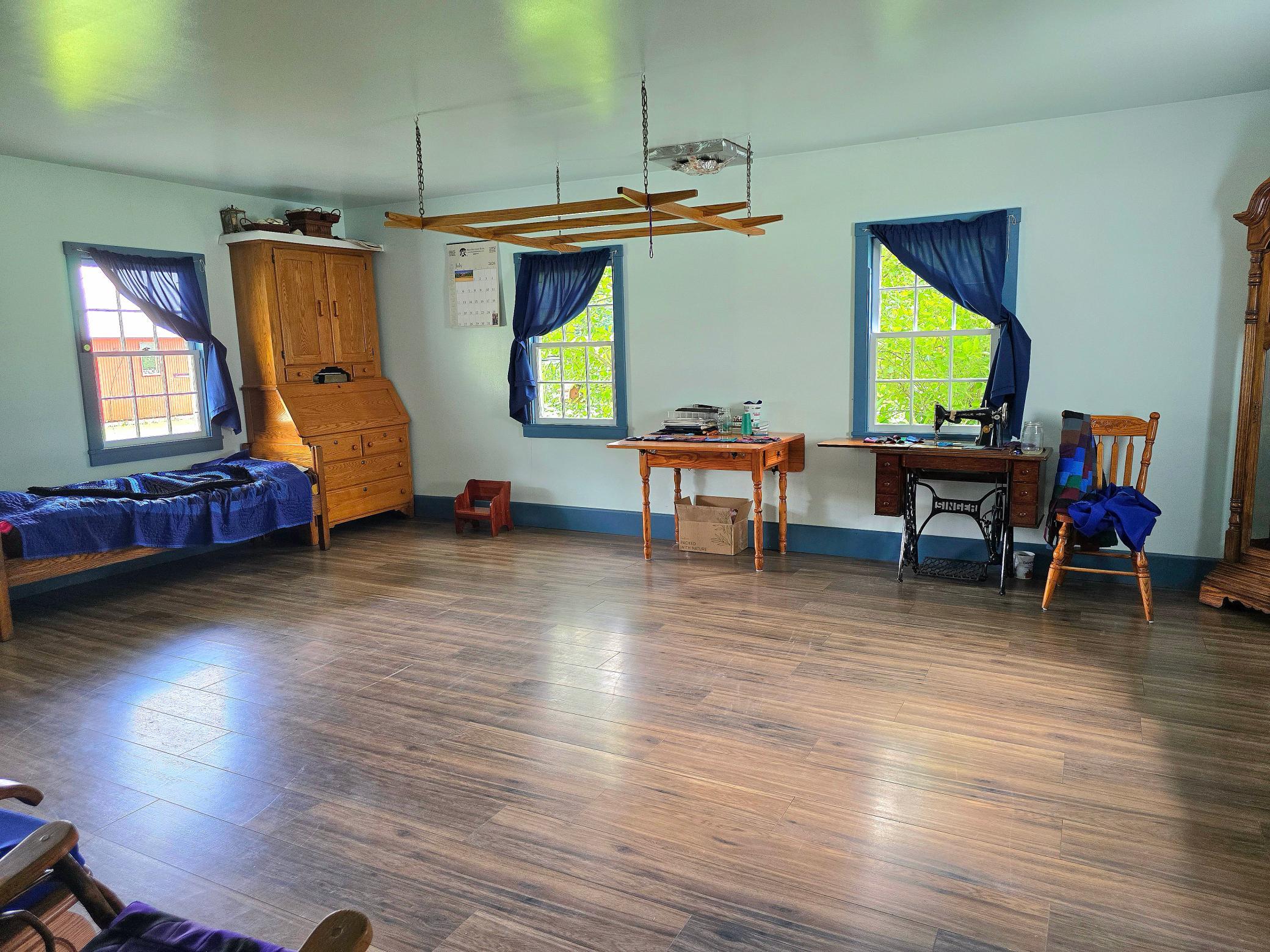 main property photo 6
