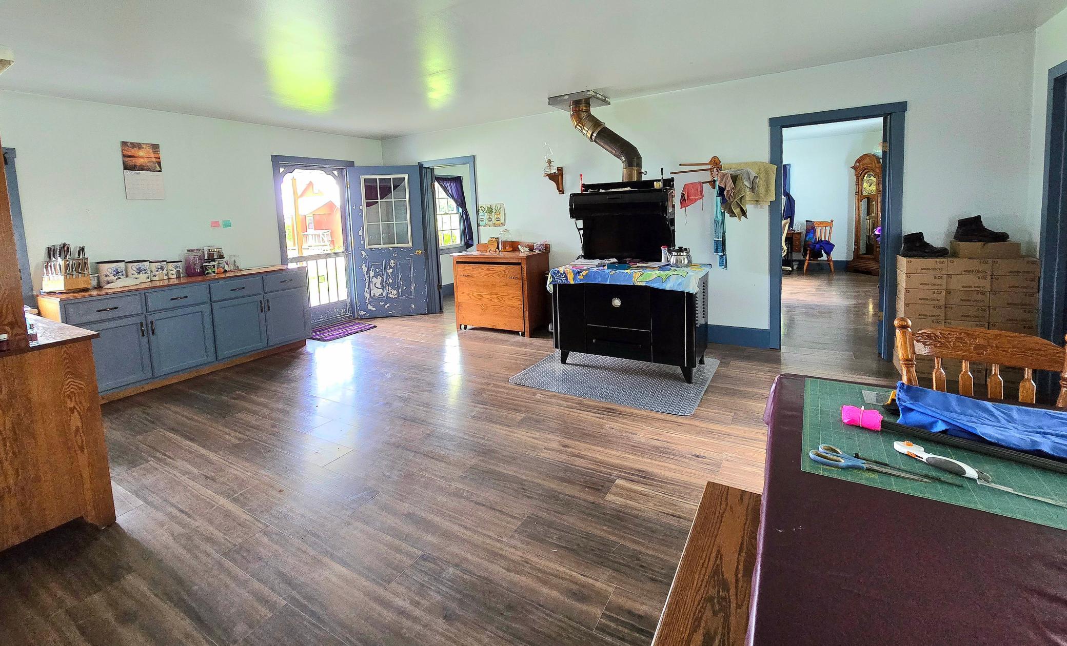 main property photo 7