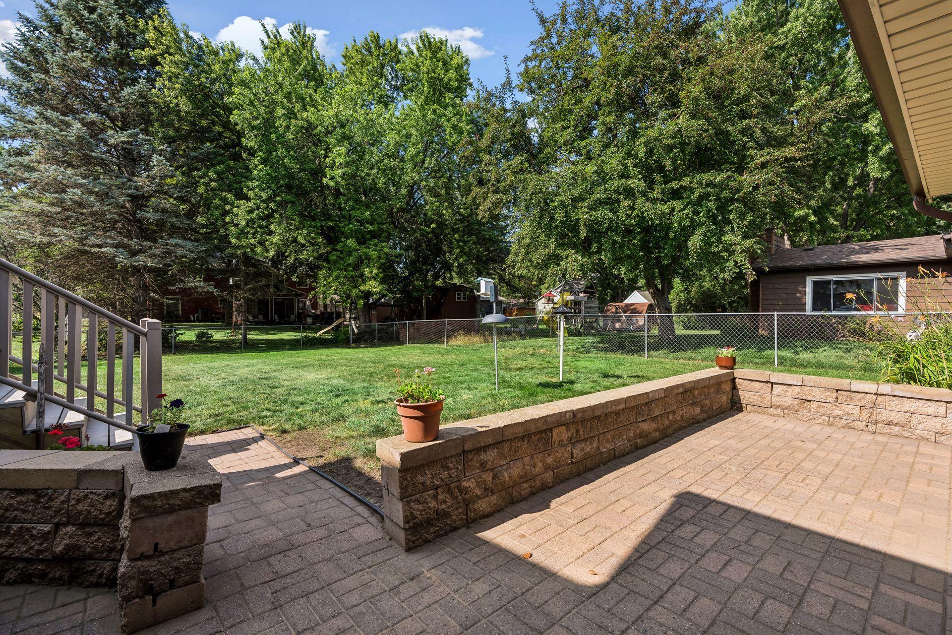main property photo 31