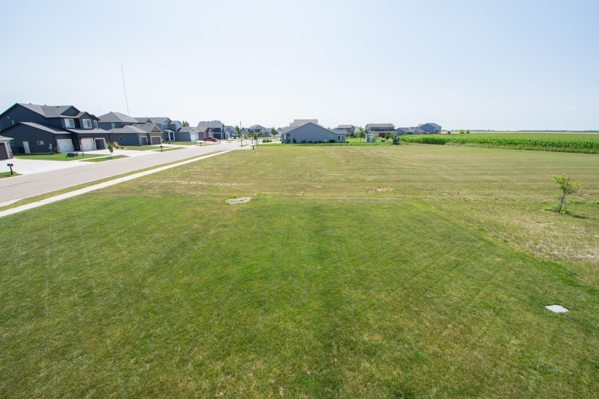 main property photo 31