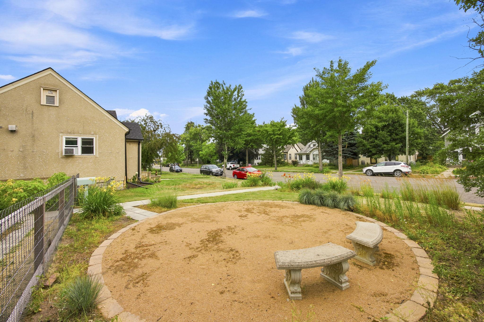 main property photo 21