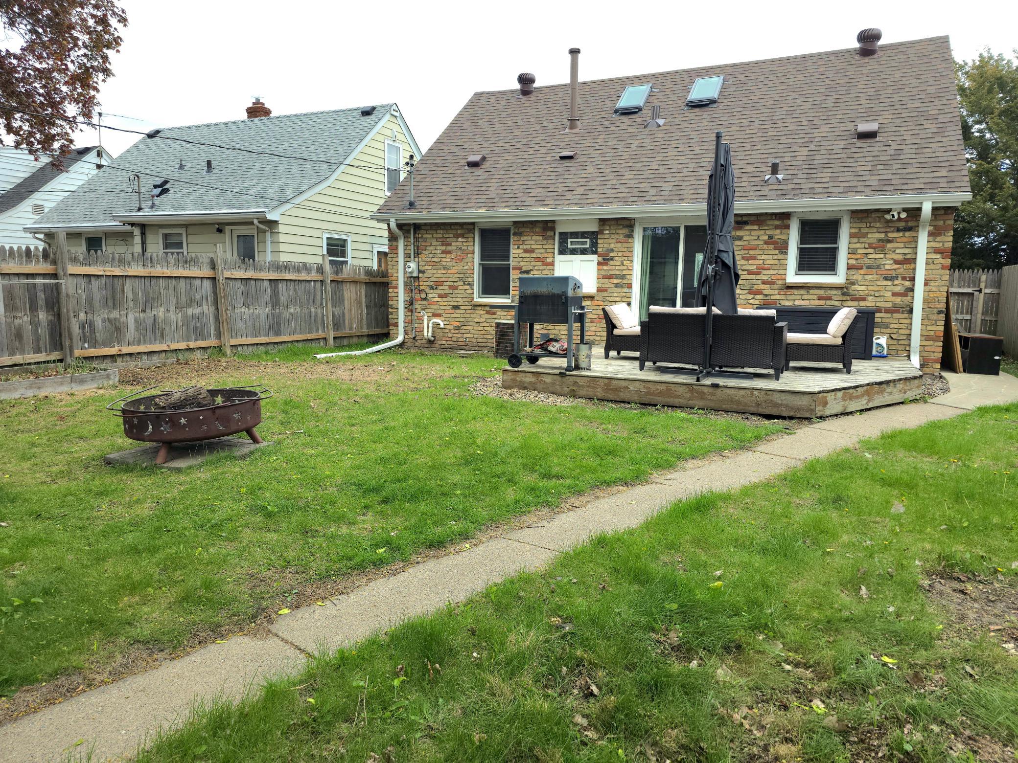 main property photo 13