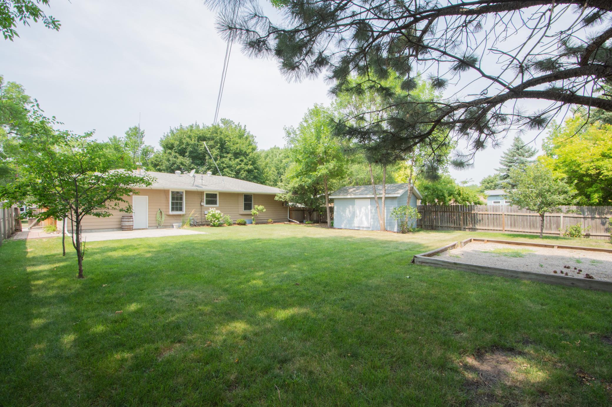main property photo 31