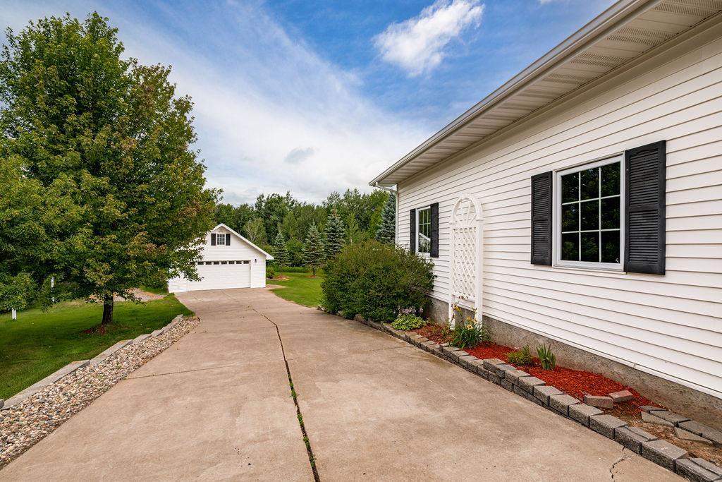 main property photo 60