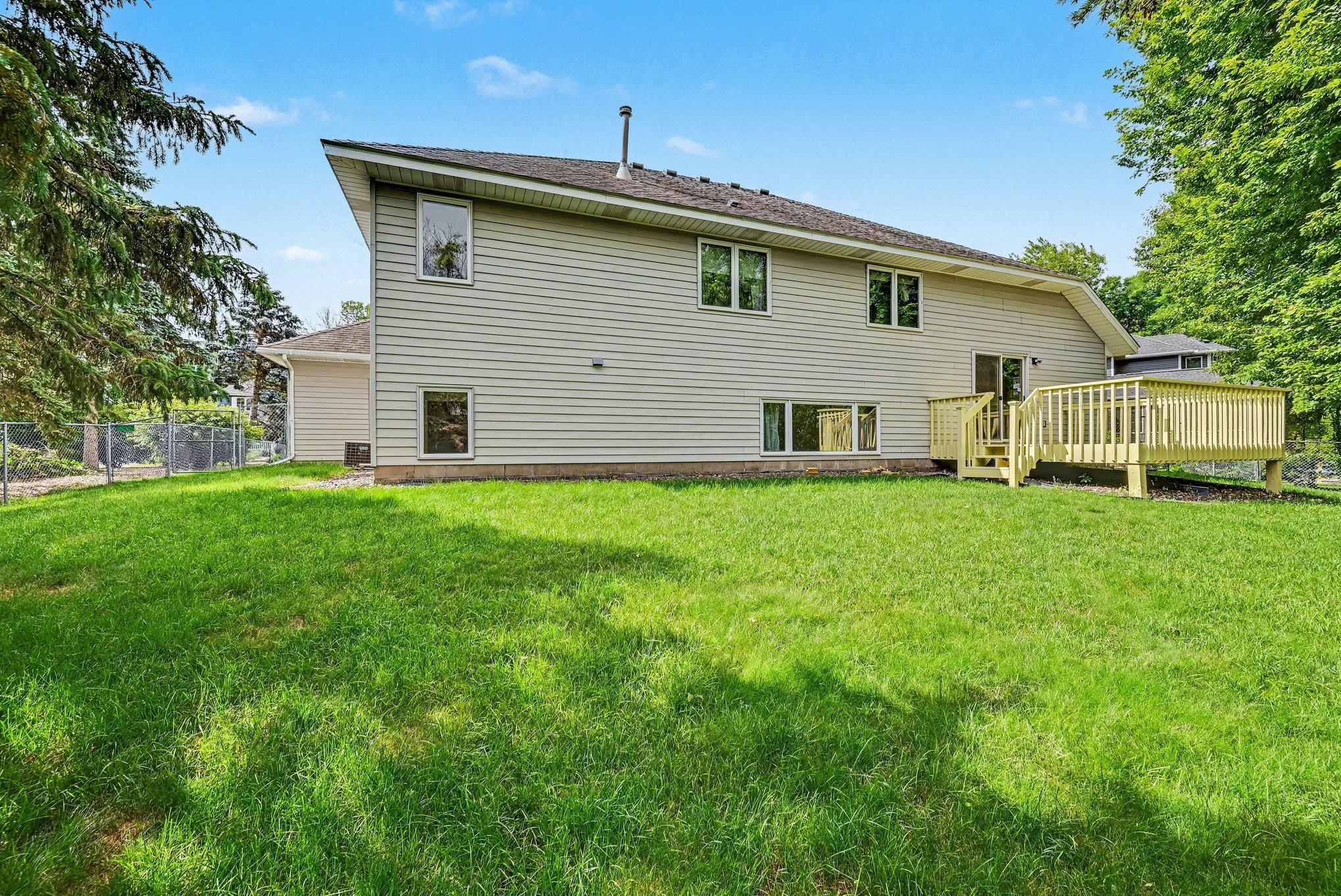 main property photo 33