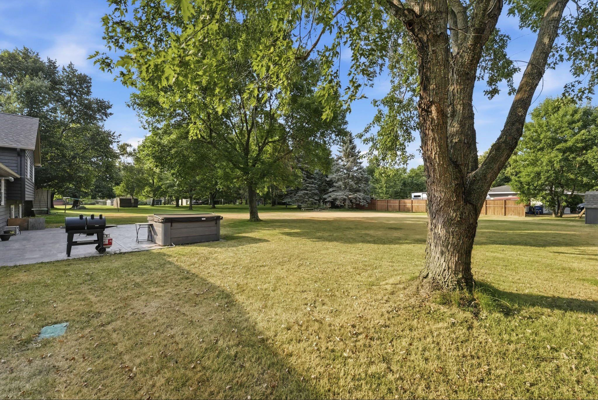 main property photo 34