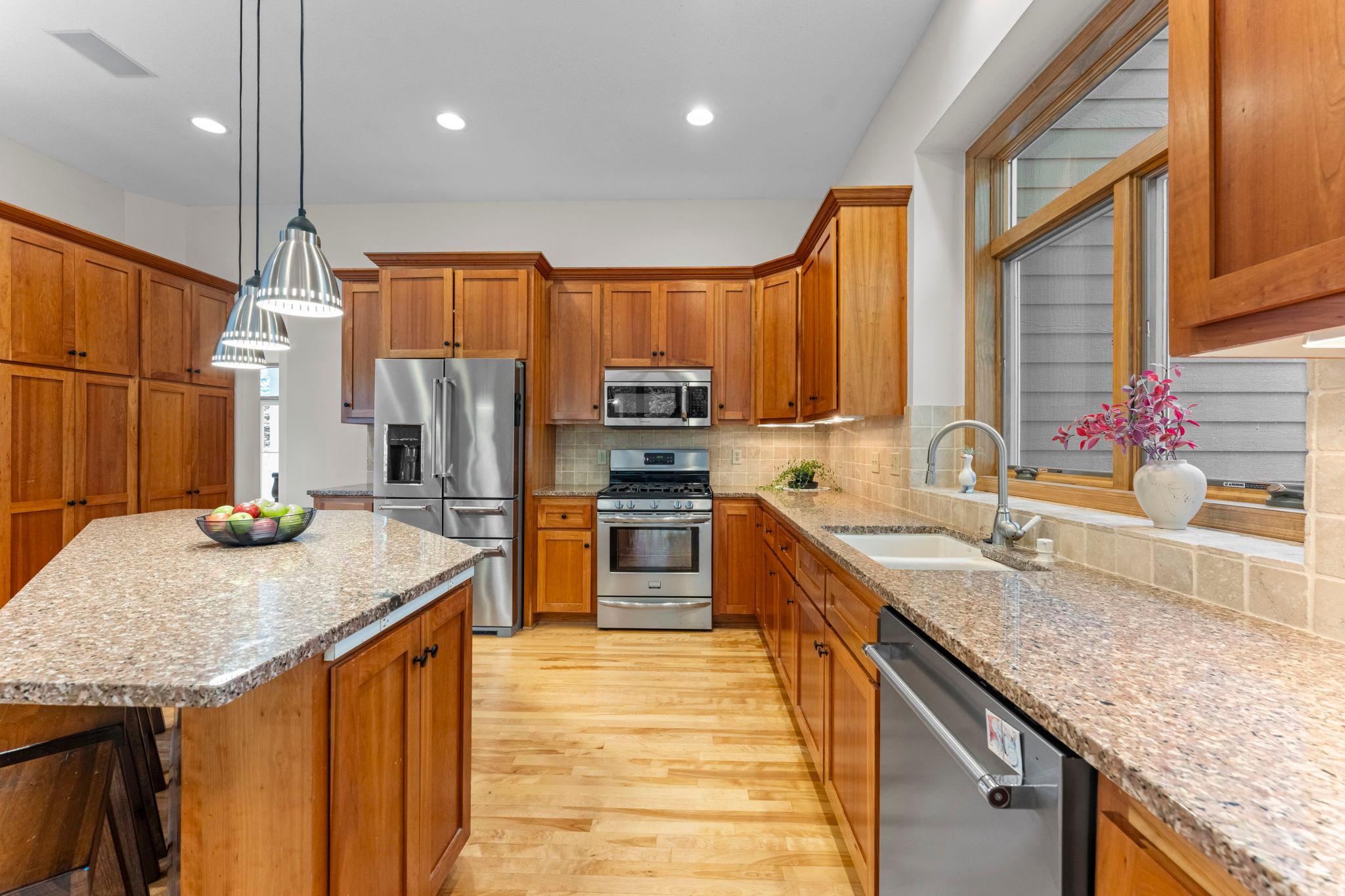 main property photo 20