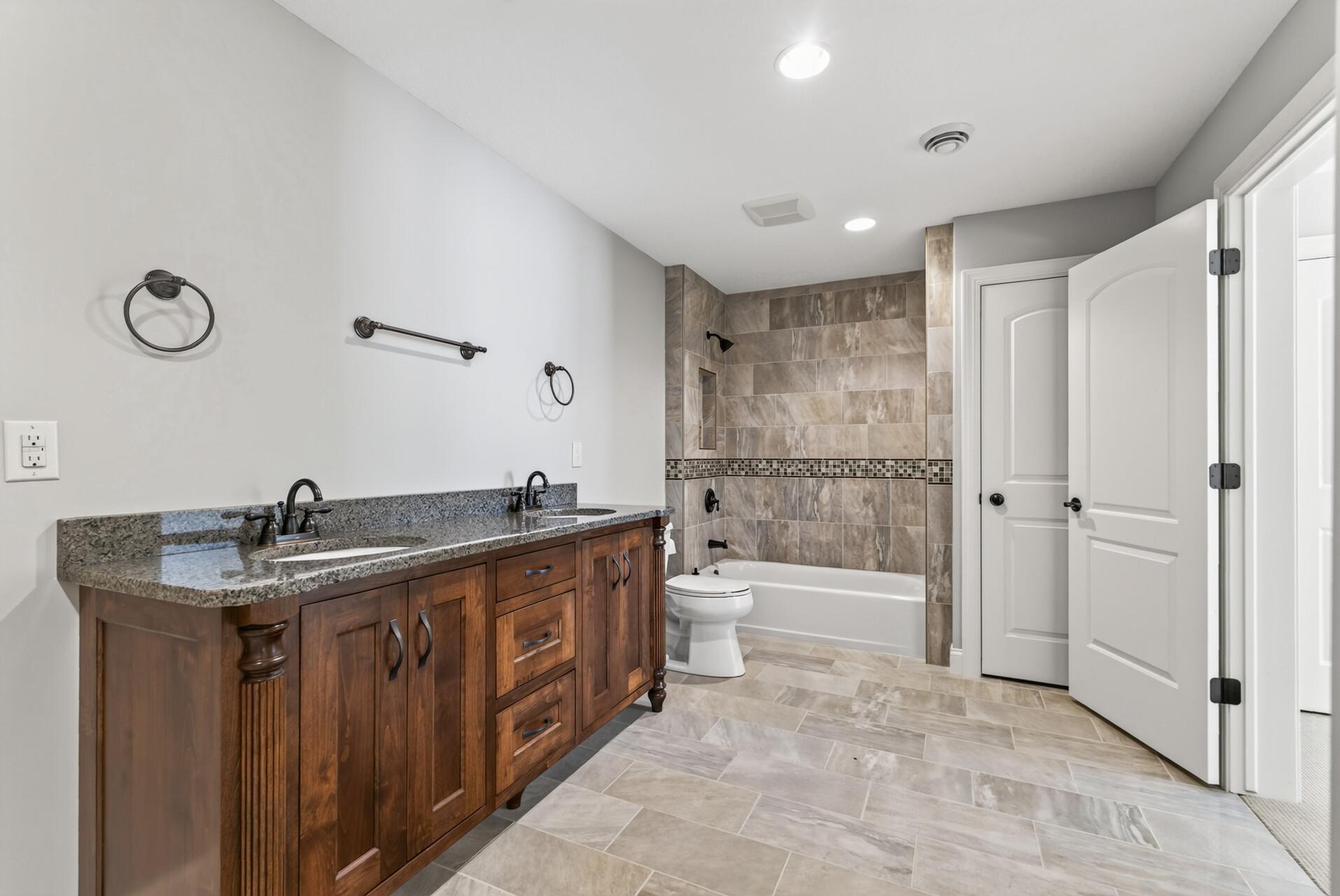 main property photo 66