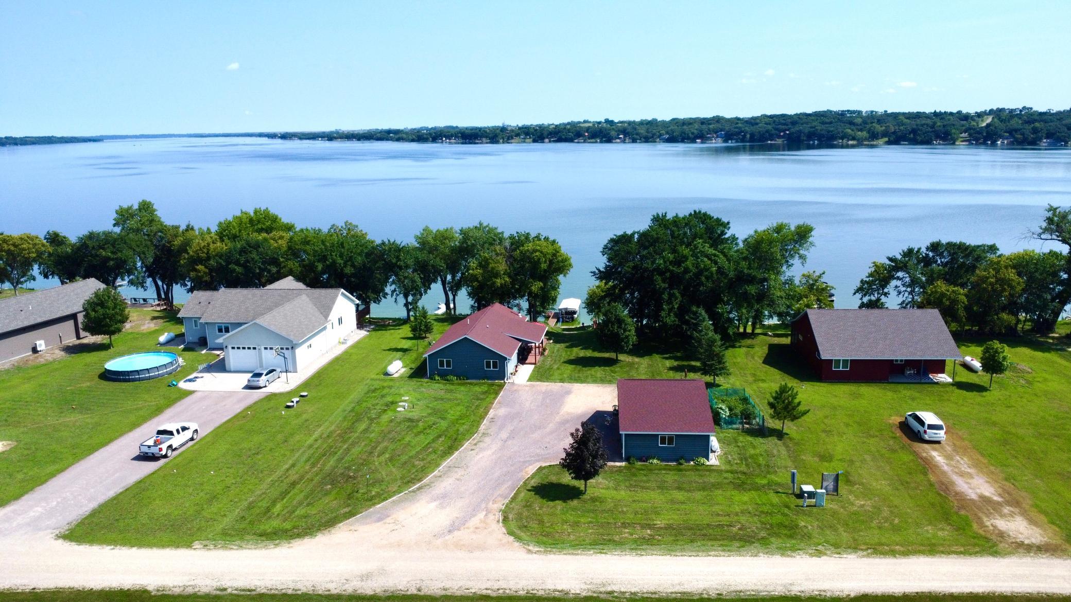 main property photo 33