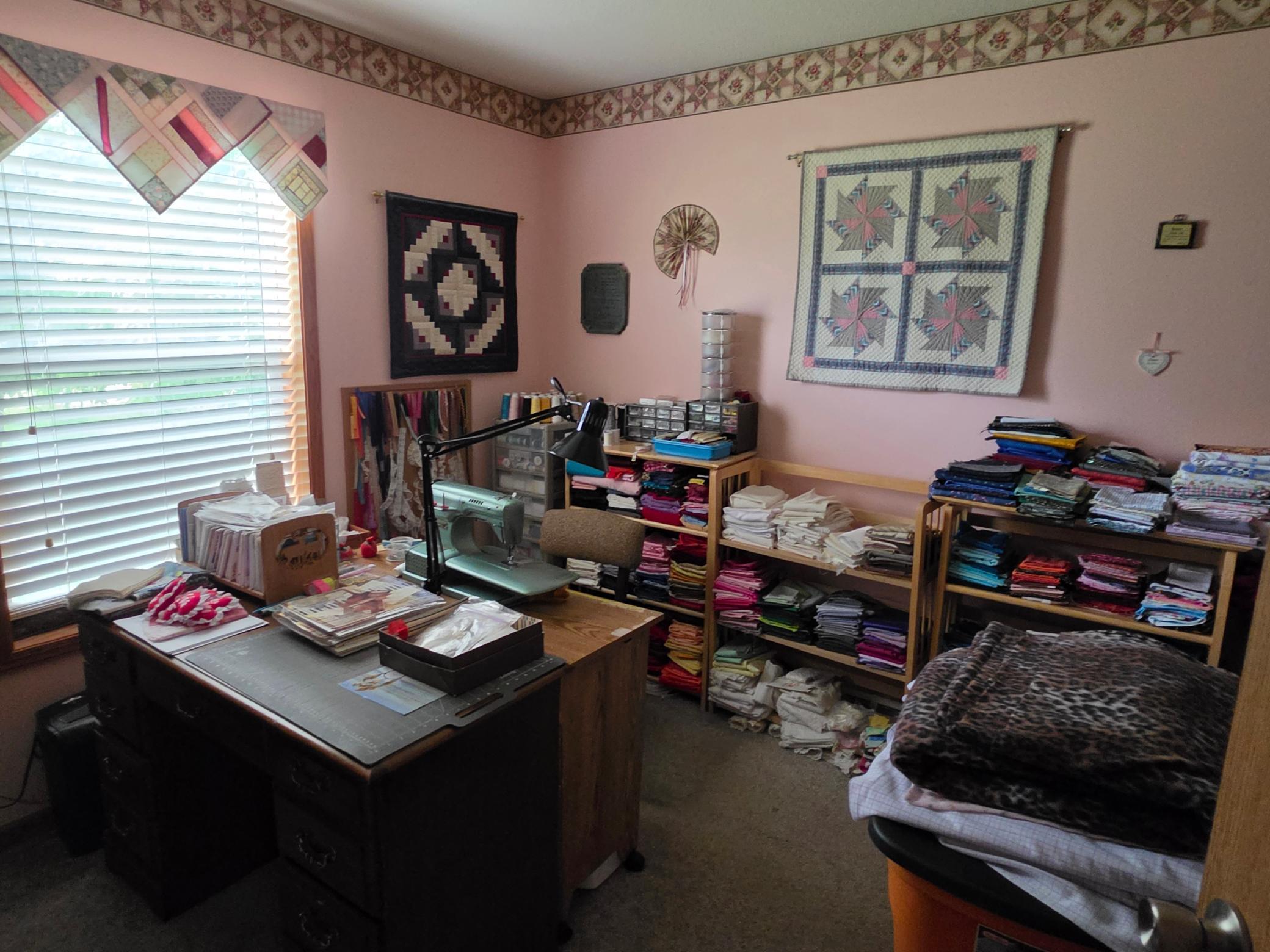 main property photo 28