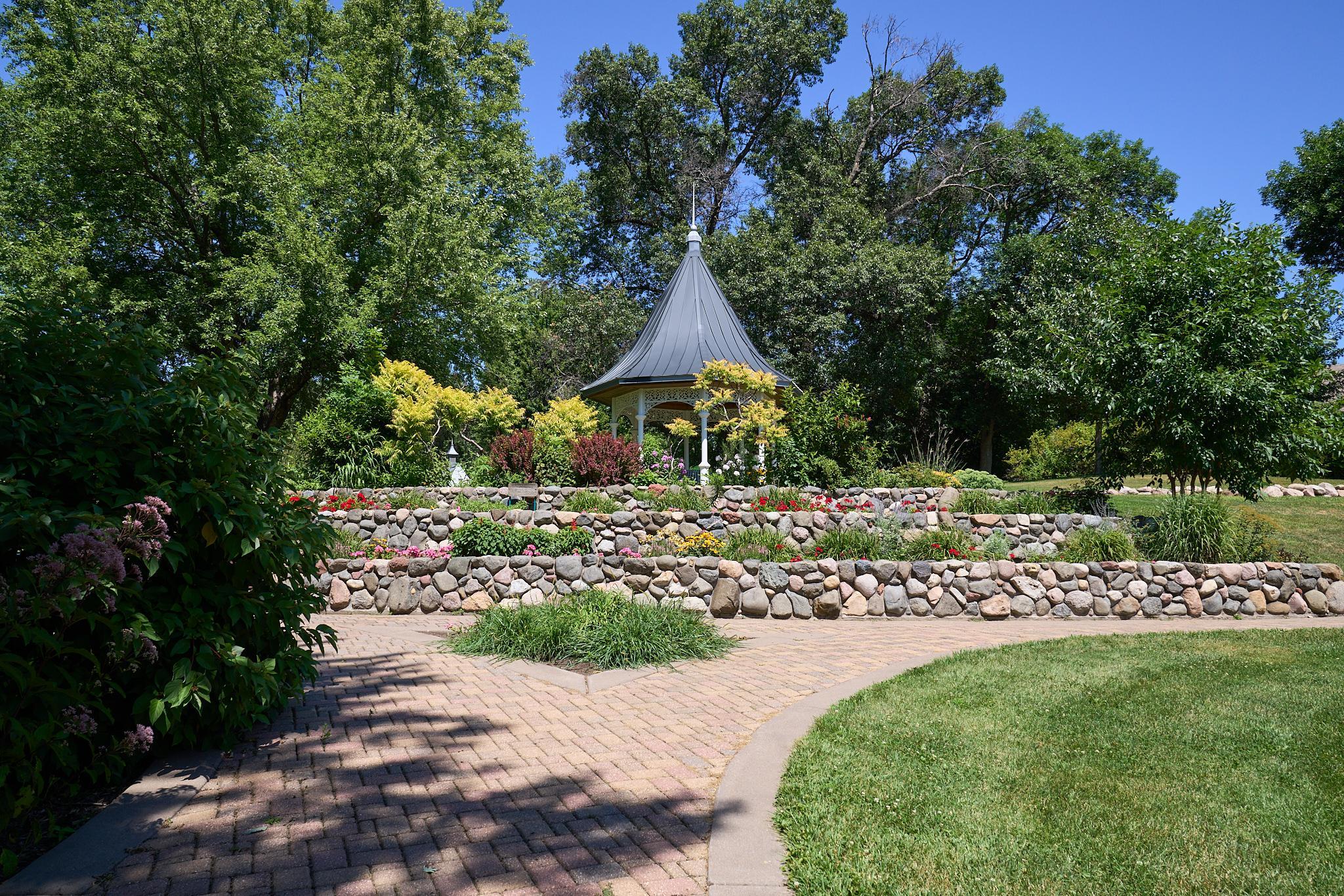 main property photo 41