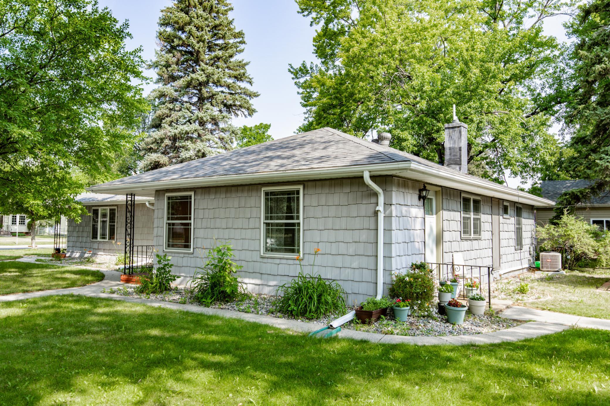 main property photo 4