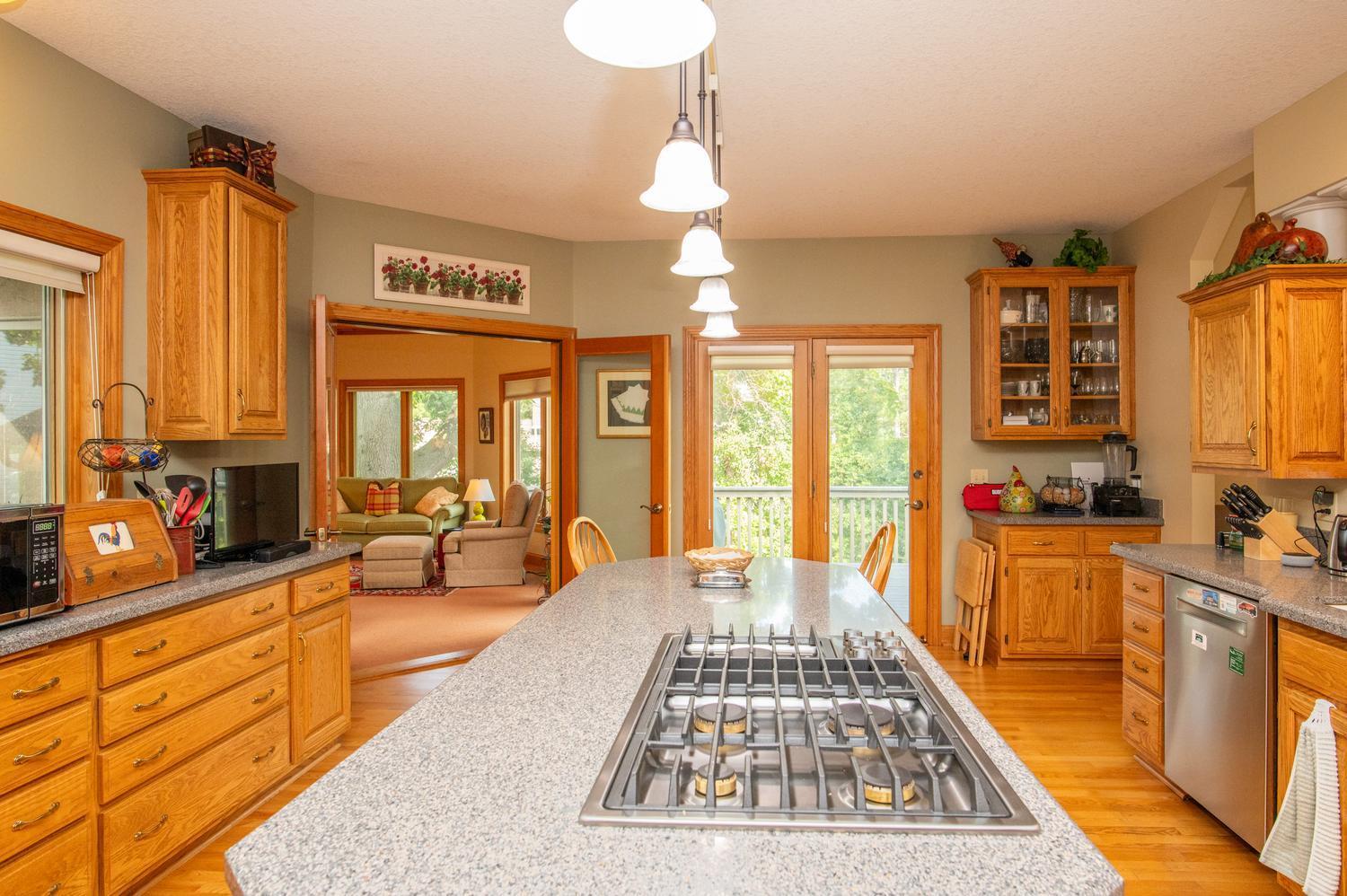 main property photo 5