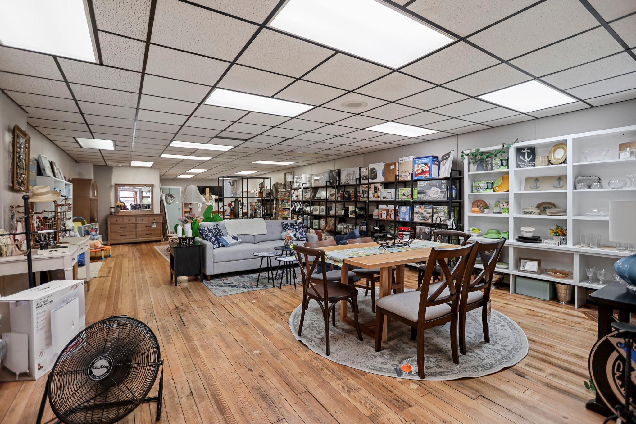 main property photo 47