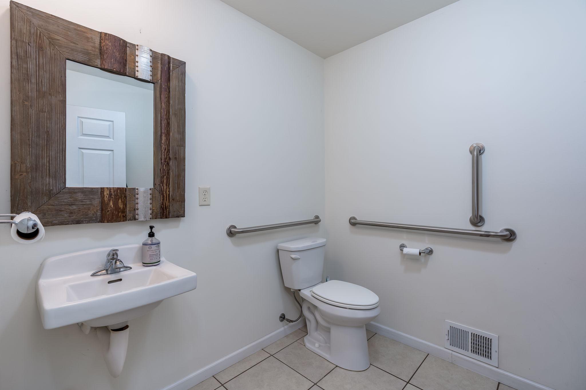 main property photo 17