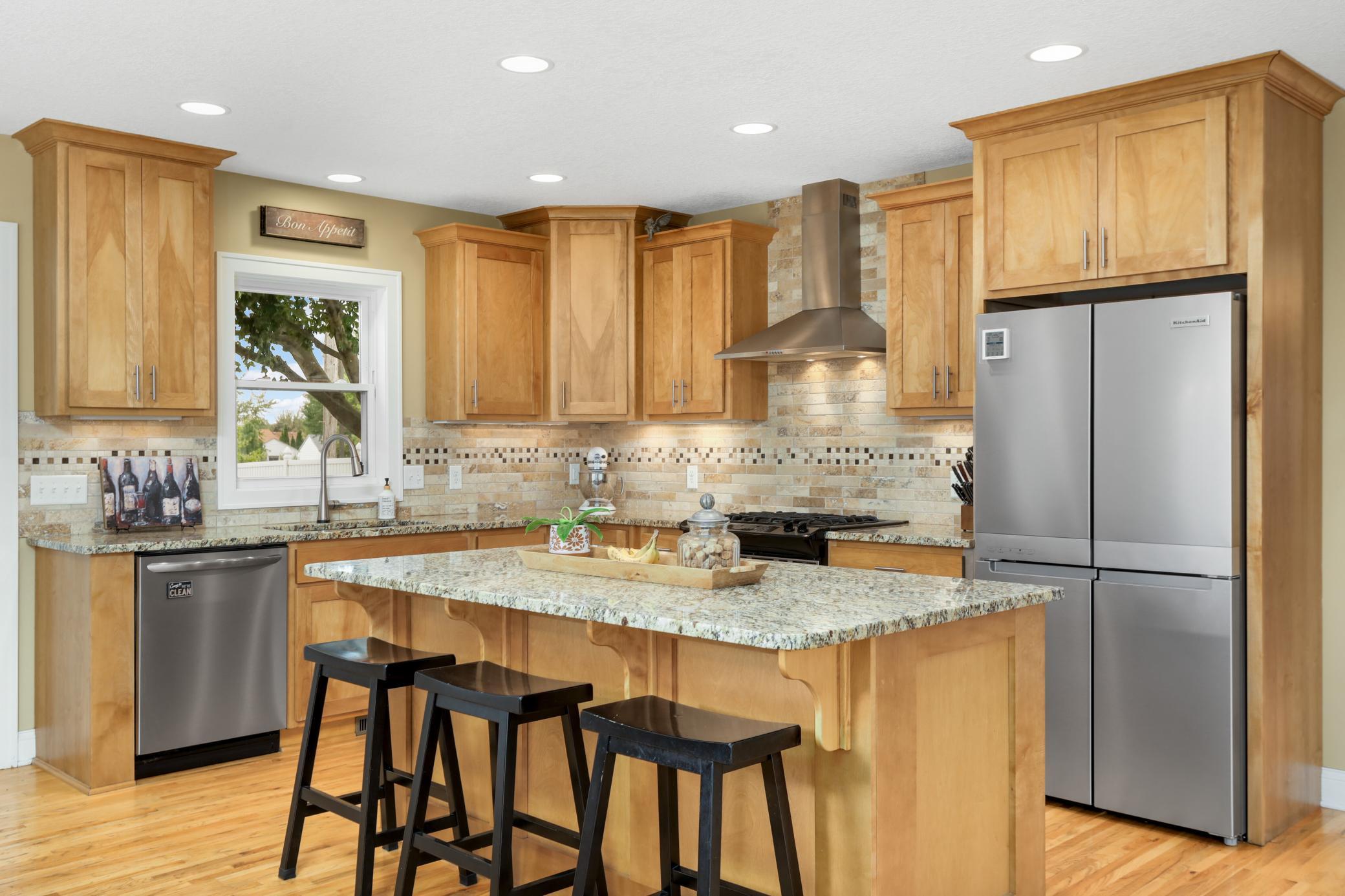 main property photo 10