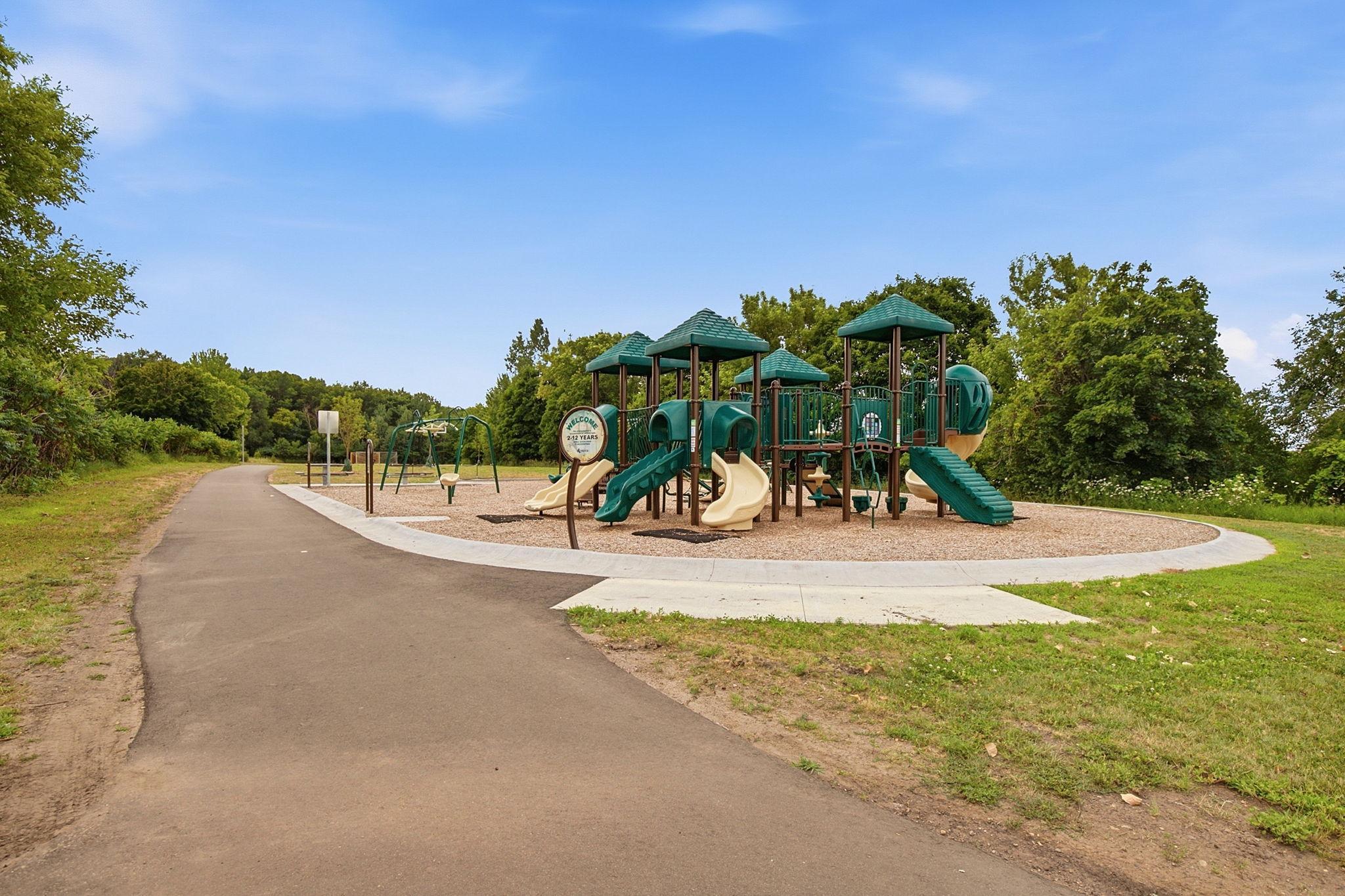 main property photo 18
