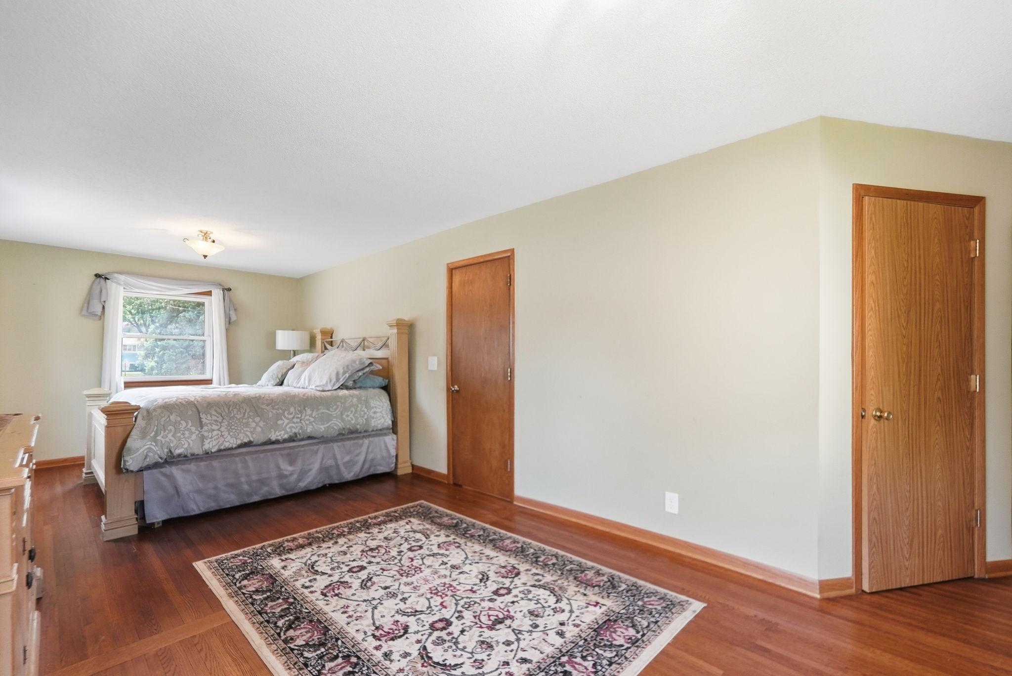 main property photo 22