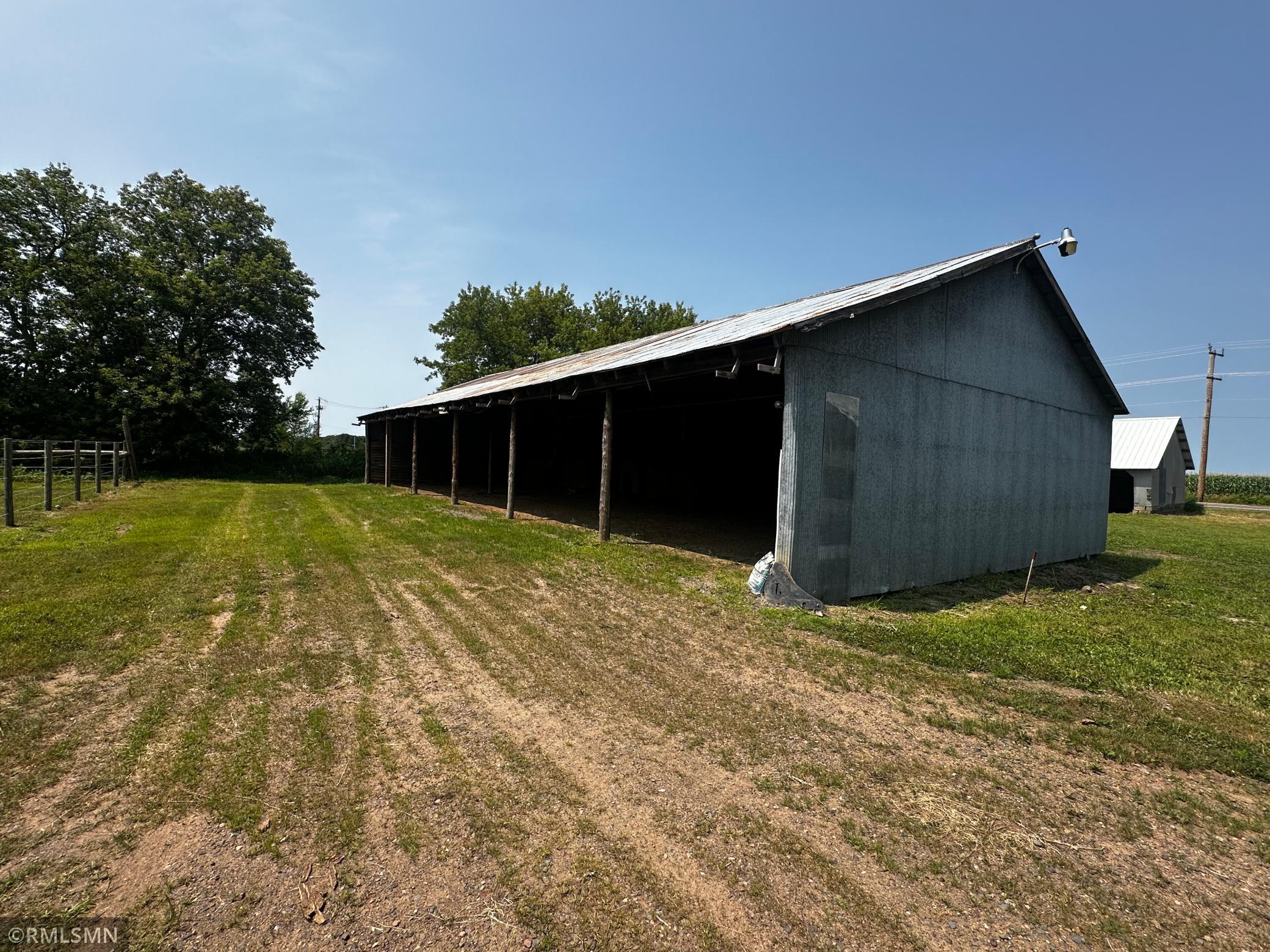 main property photo 27