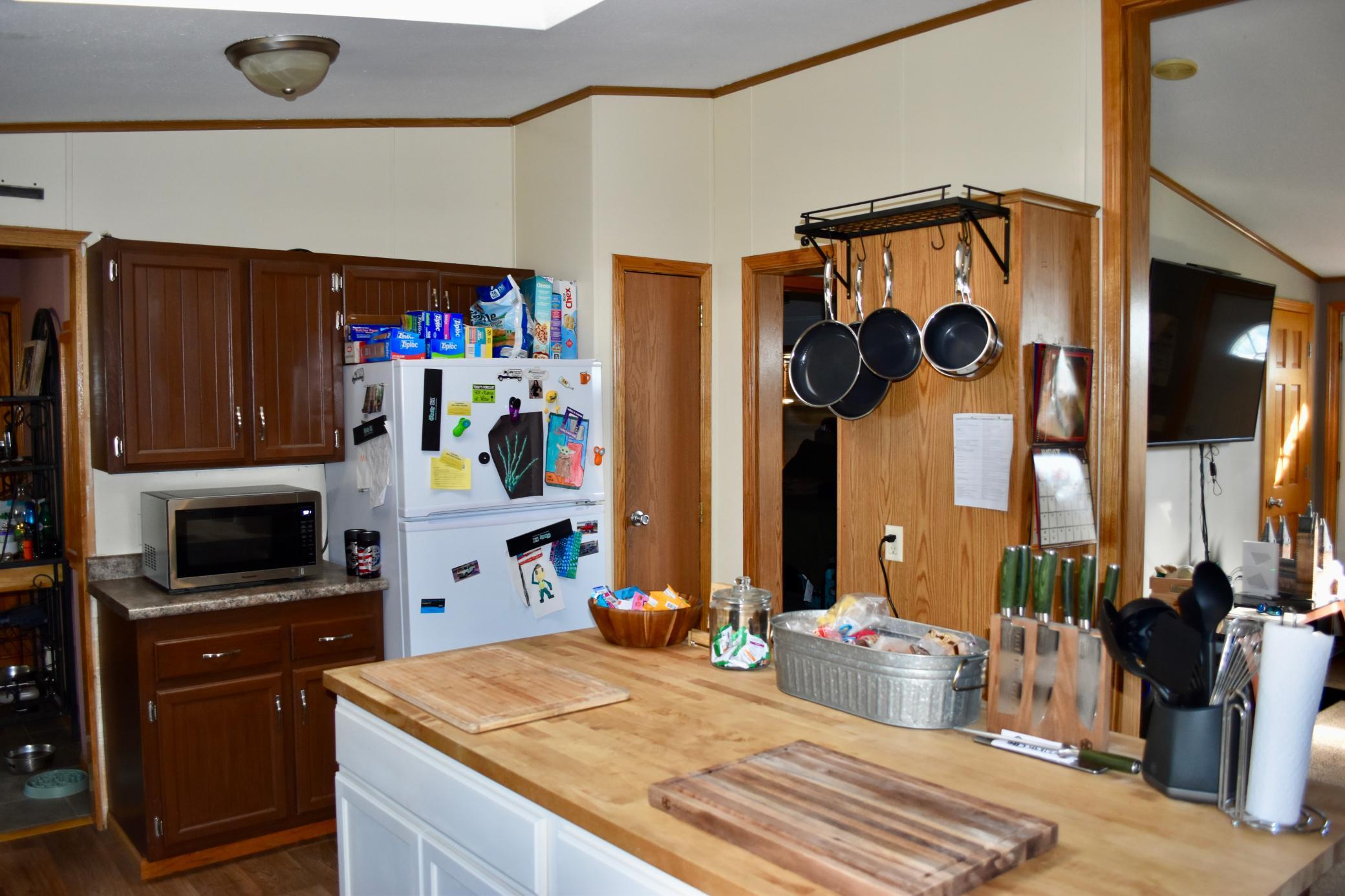 main property photo 13