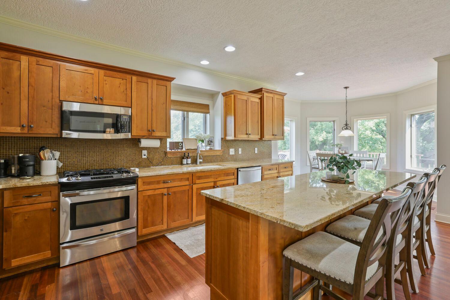 main property photo 19