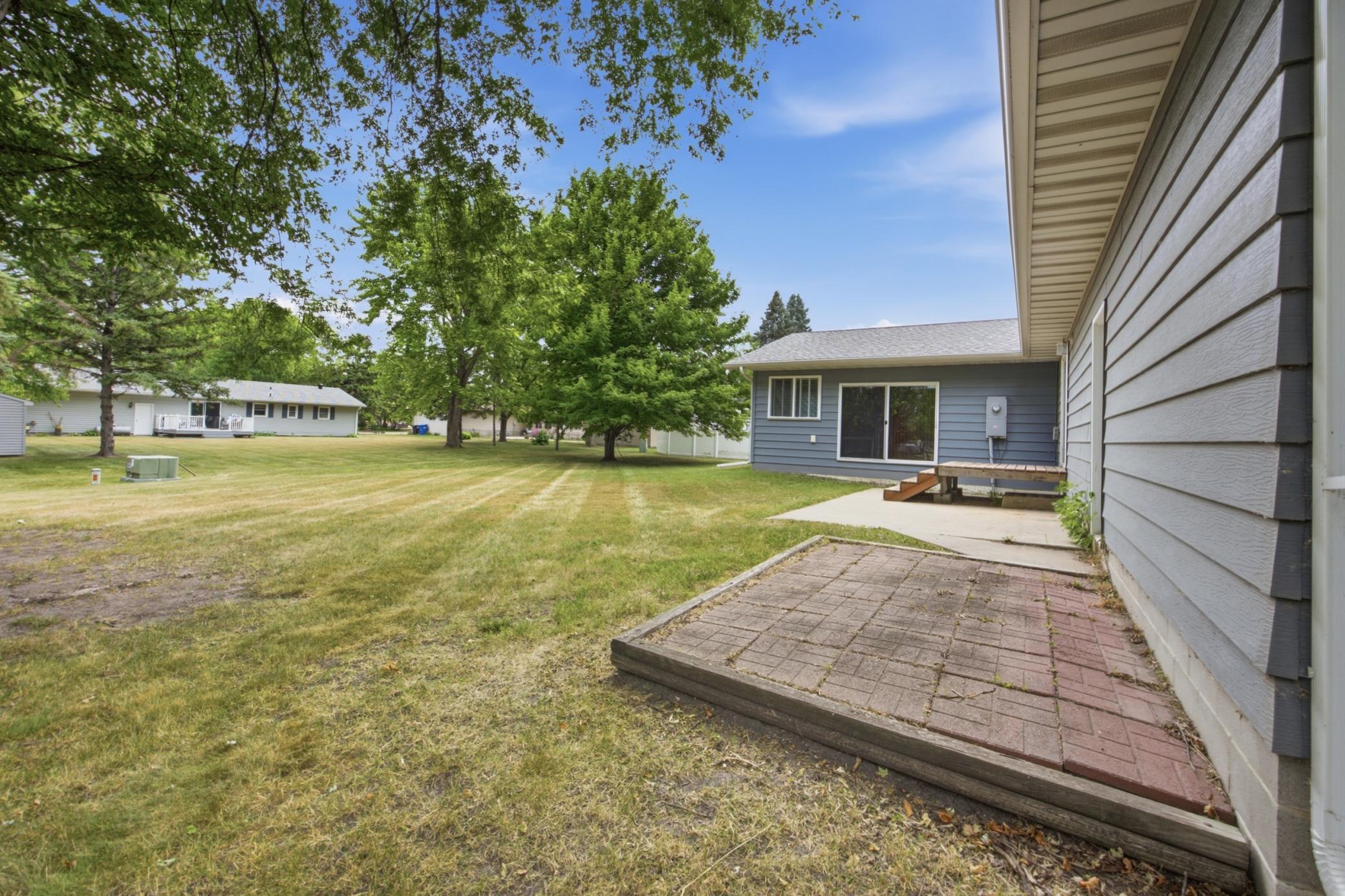main property photo 25