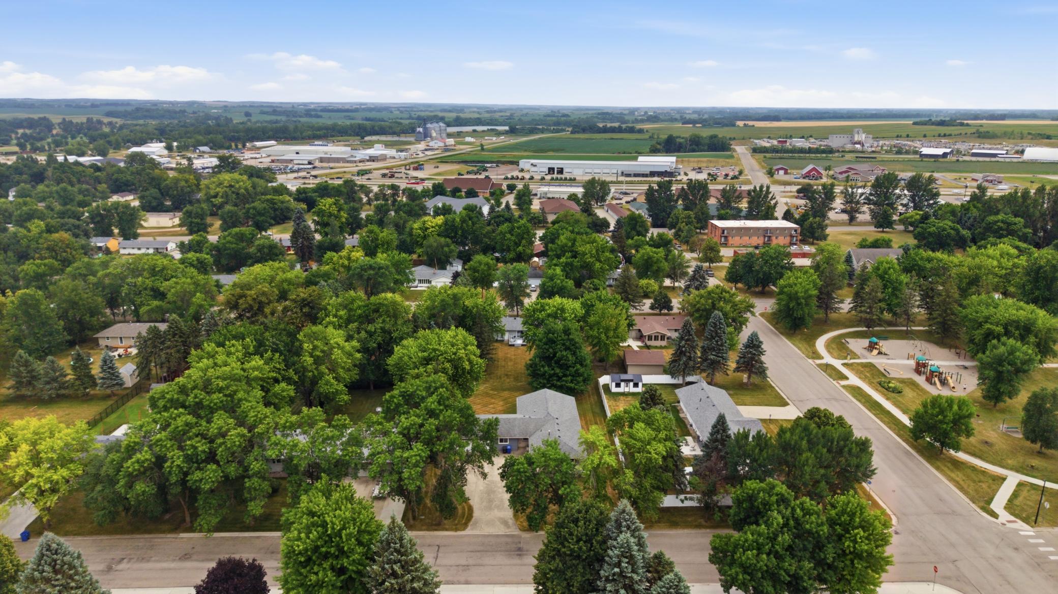 main property photo 33