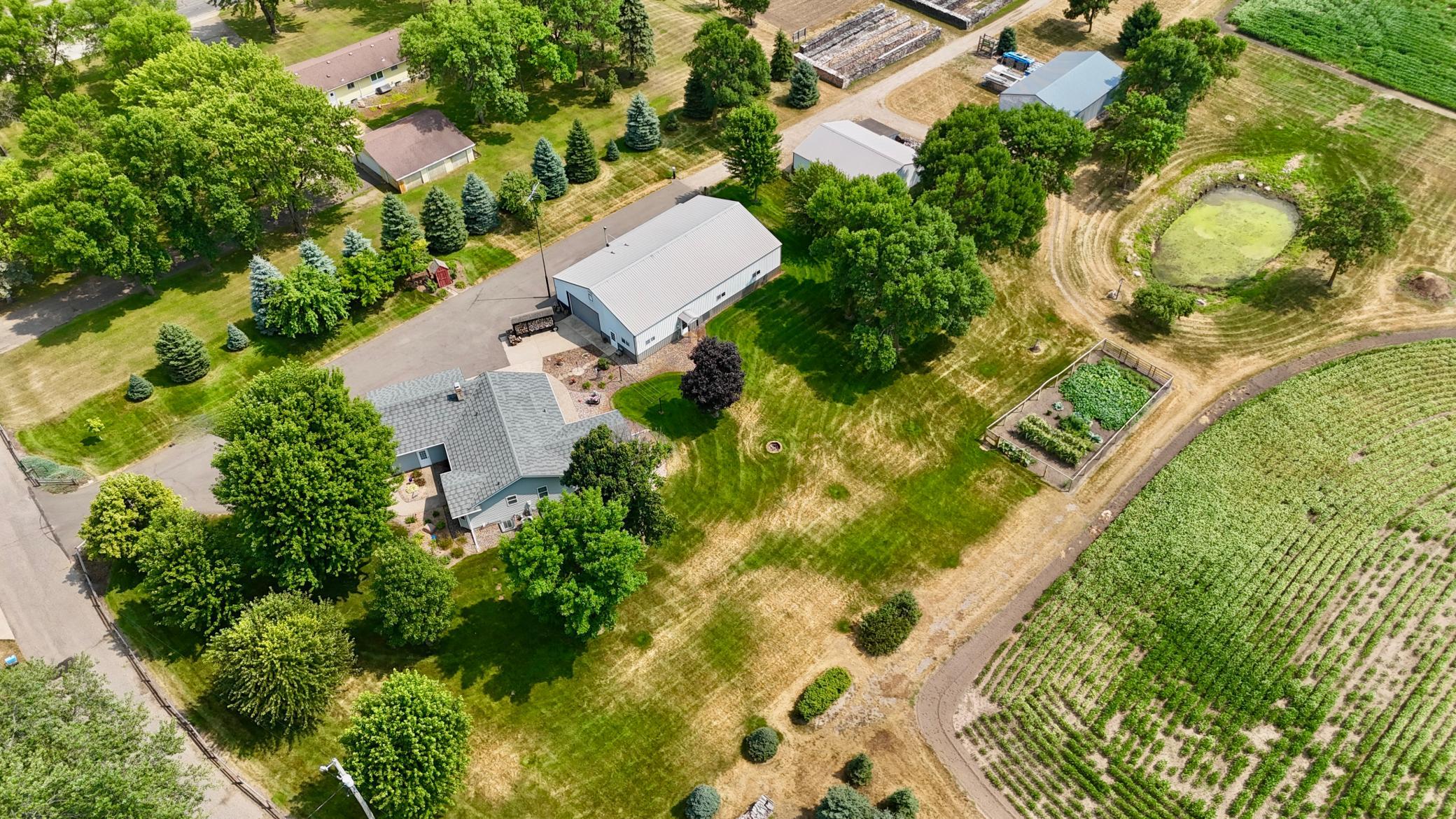 main property photo 27