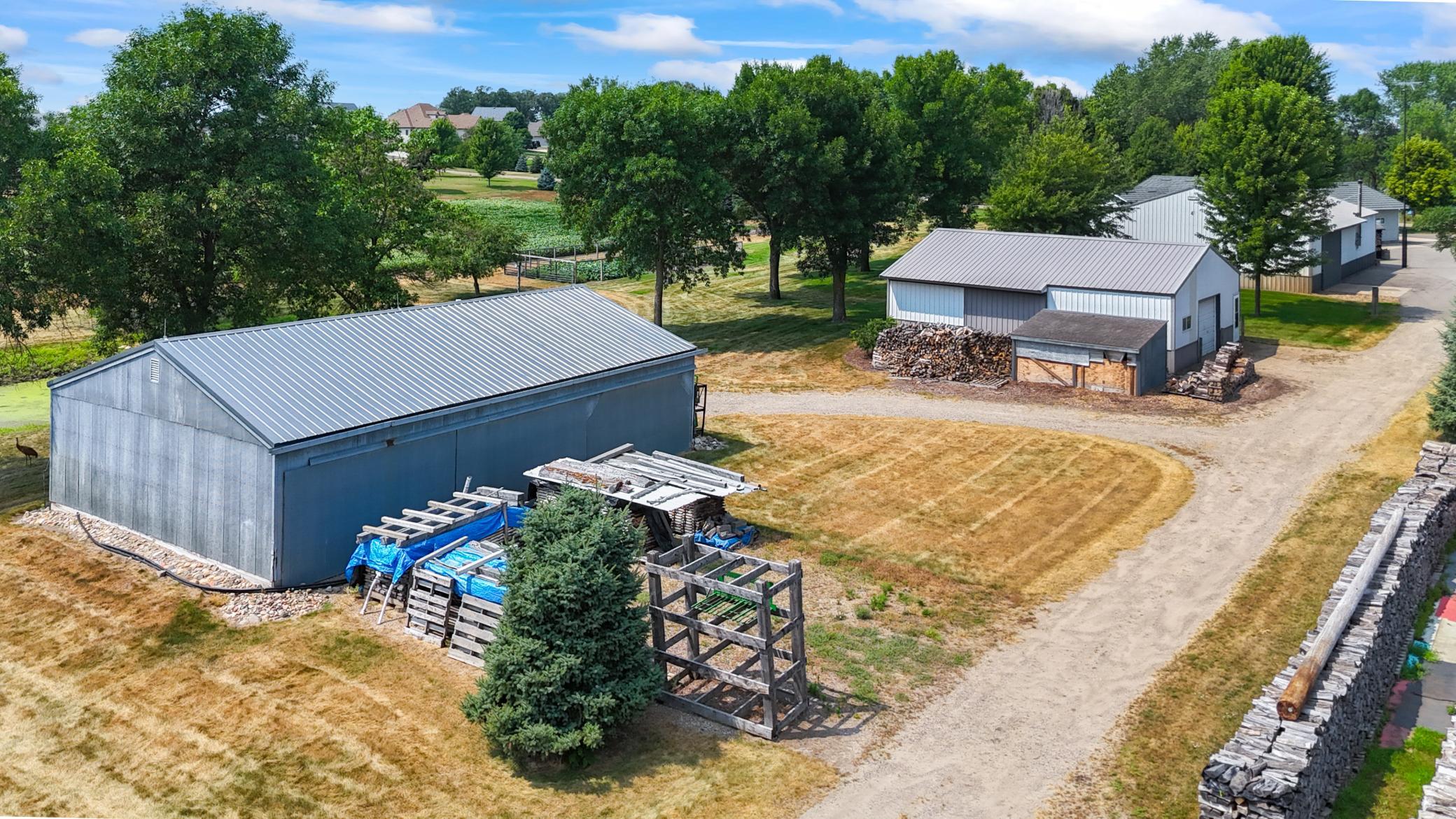 main property photo 41