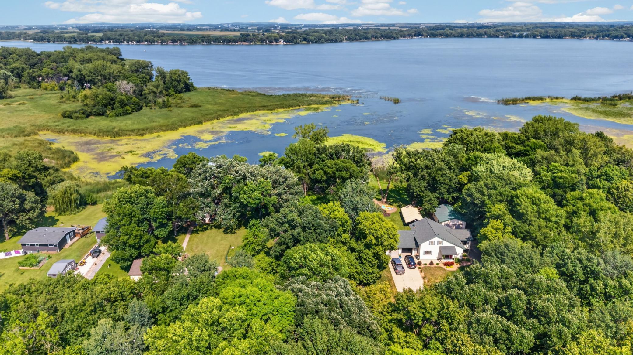 main property photo 28