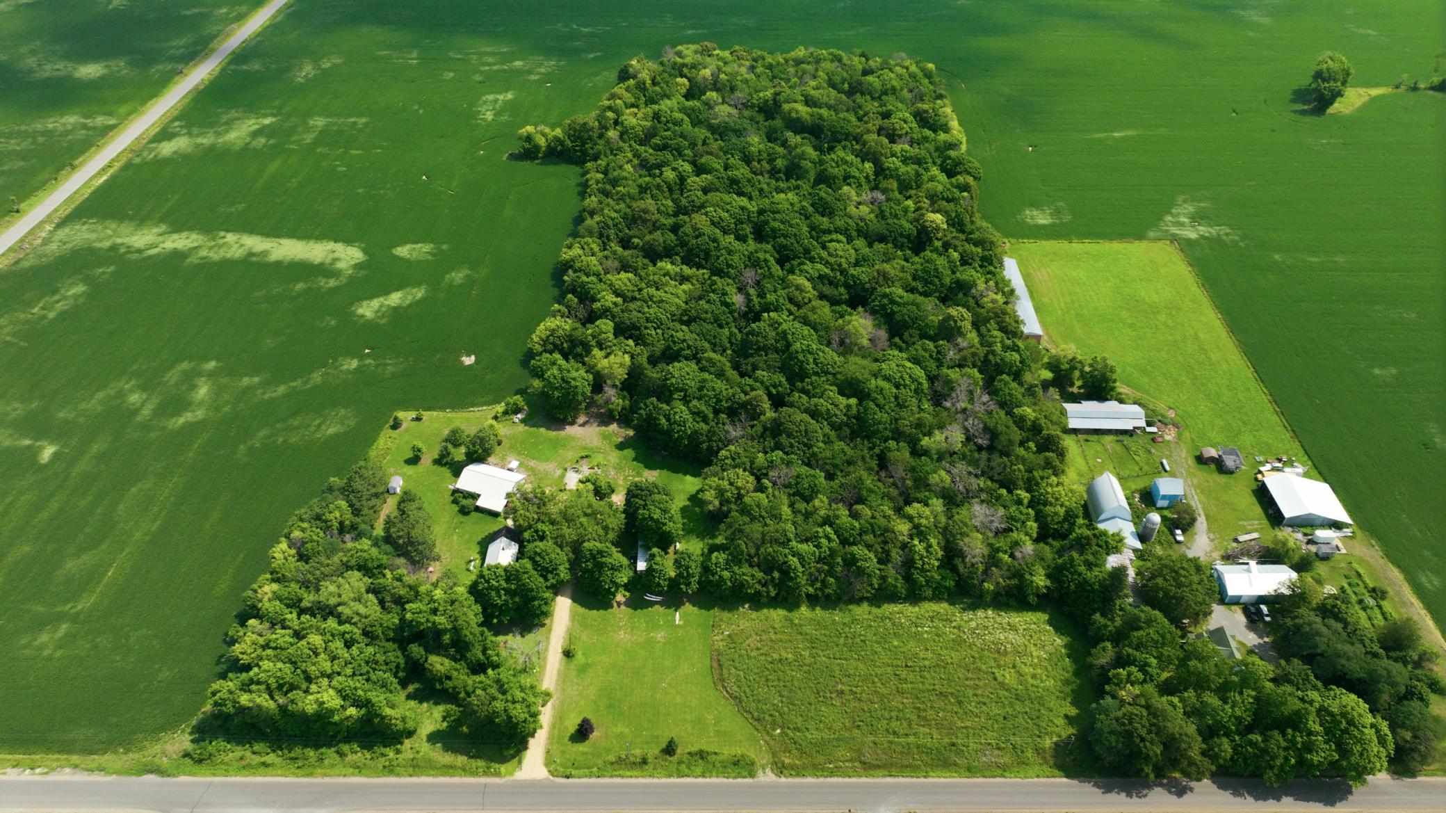 main property photo 31