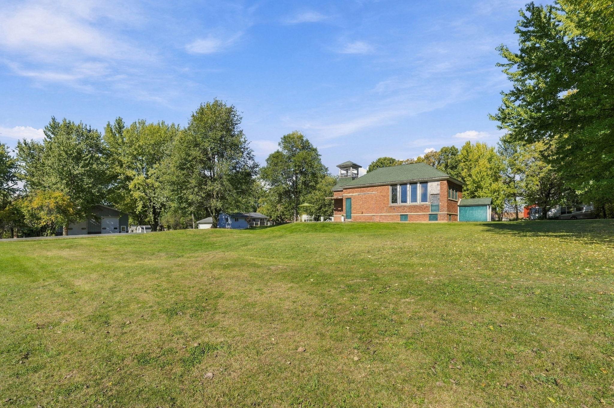 main property photo 14