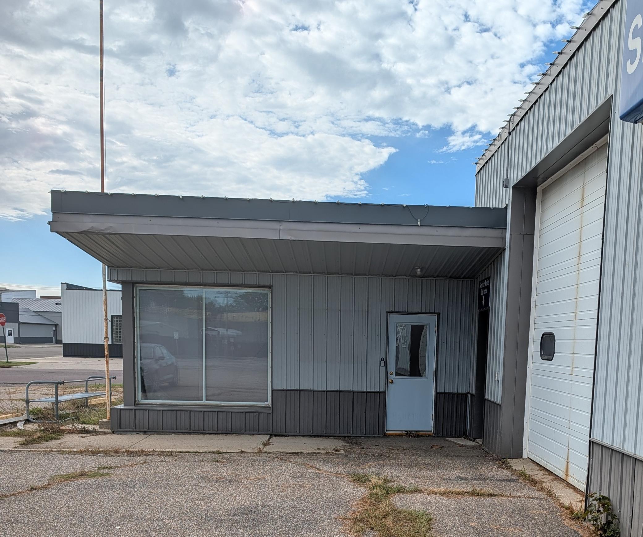 main property photo 12