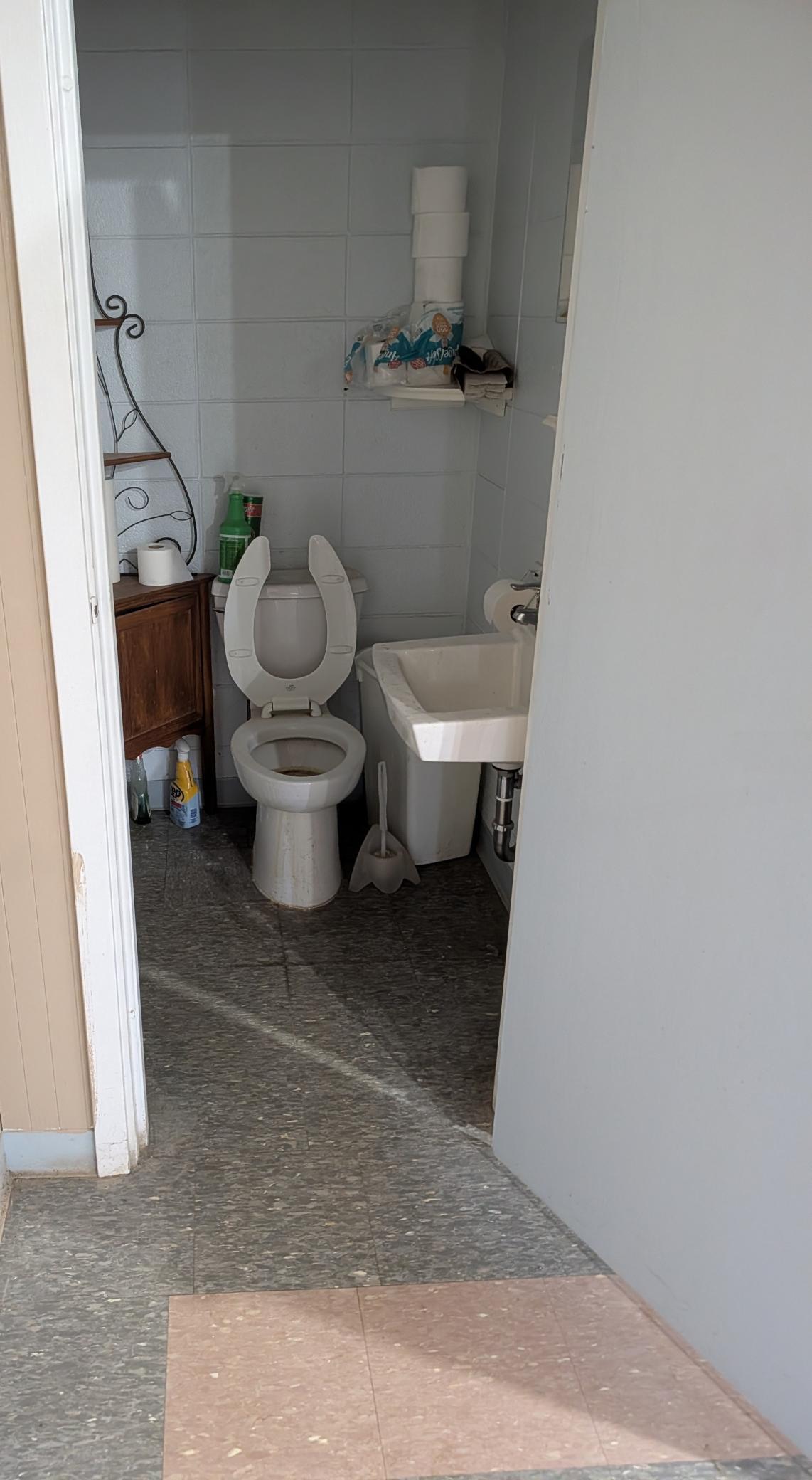 main property photo 16