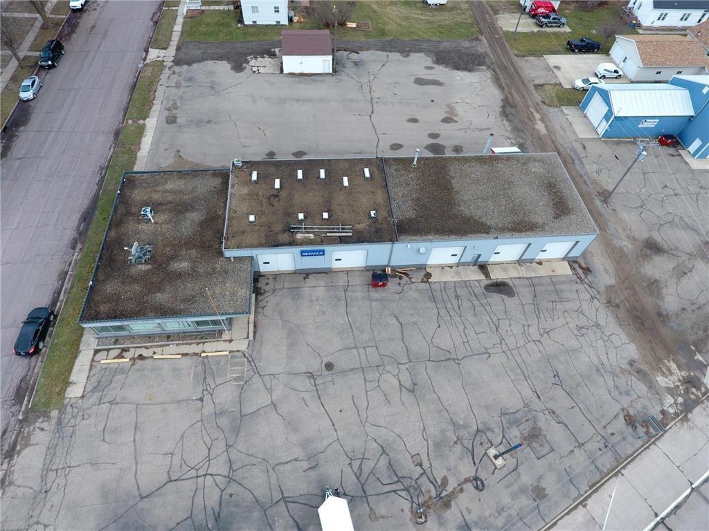 main property photo 23