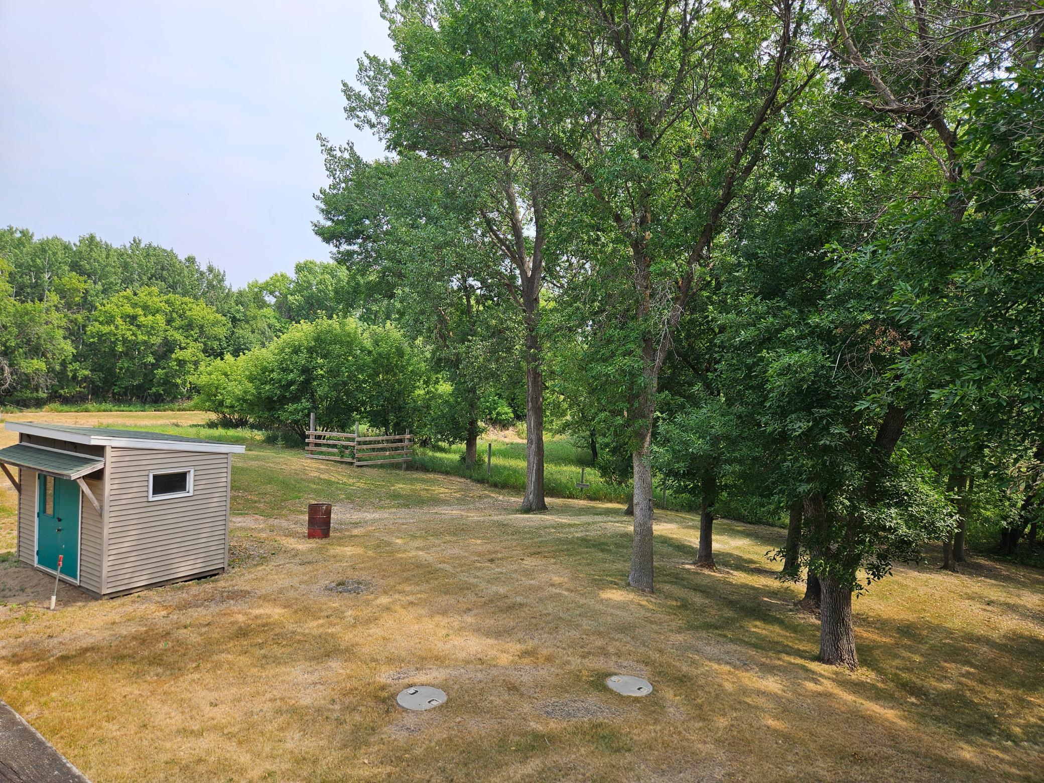 main property photo 16