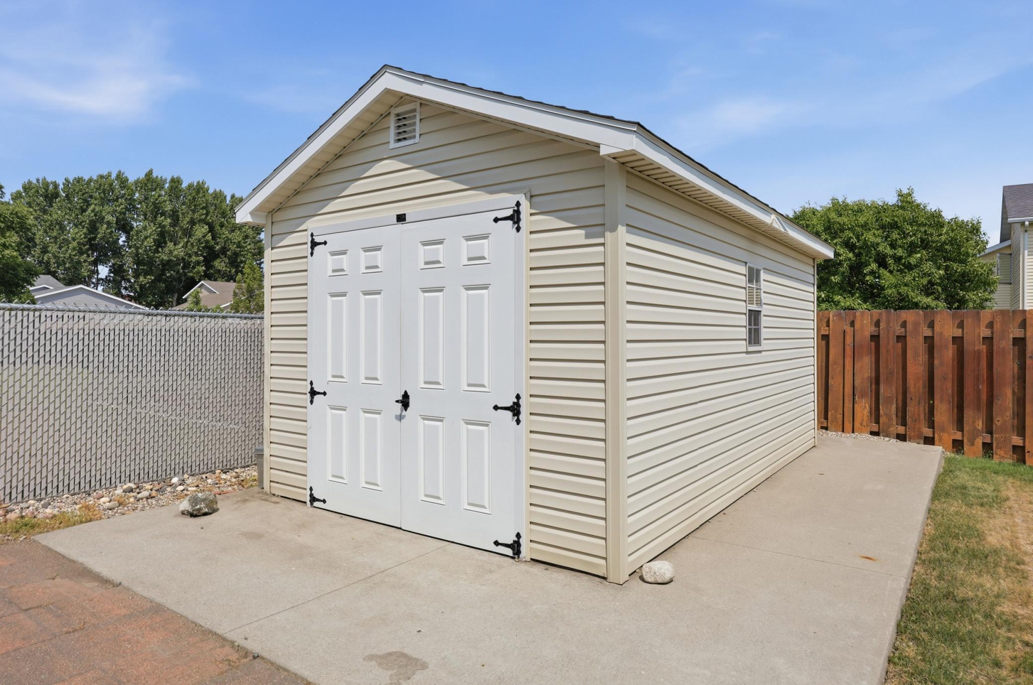 main property photo 45