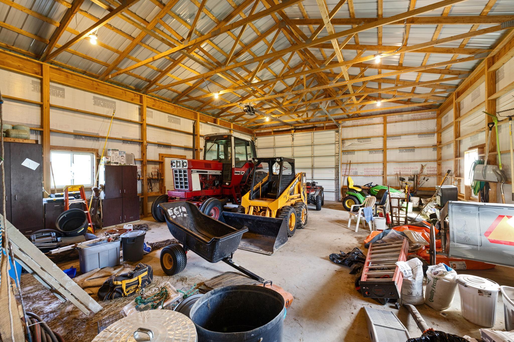 main property photo 14