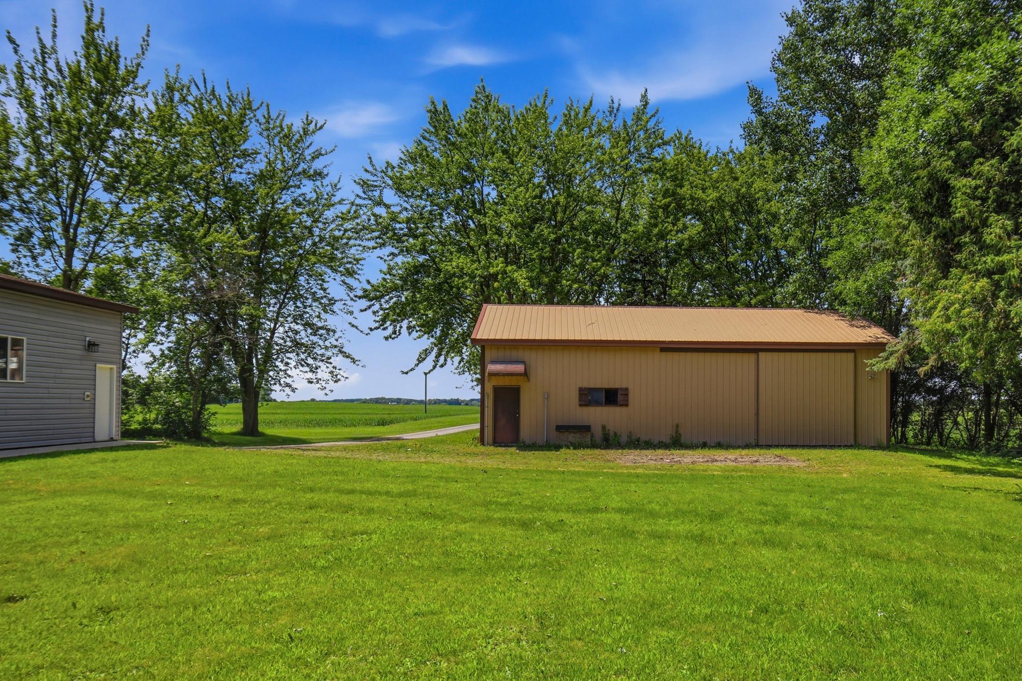 main property photo 41