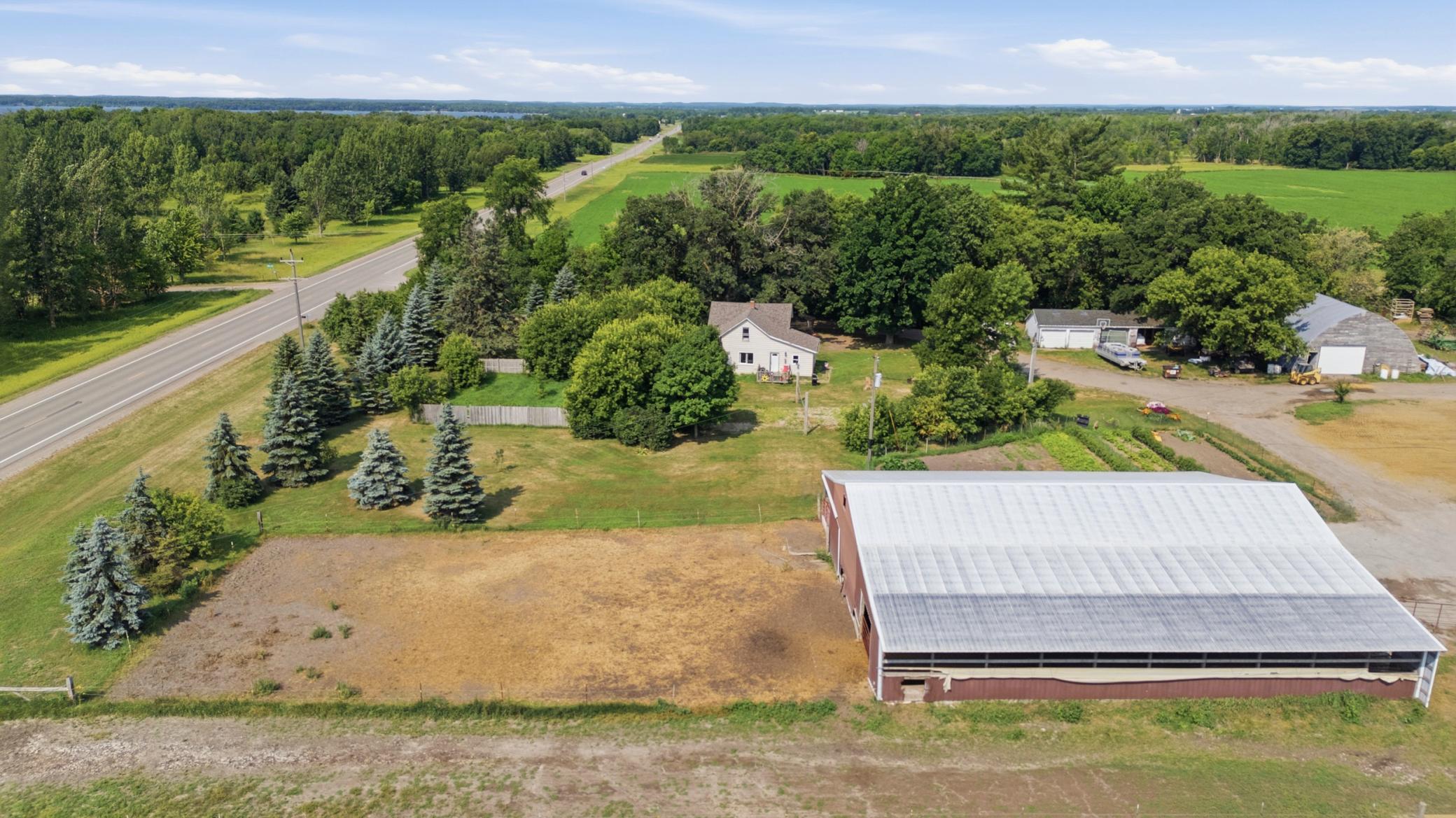 main property photo 9