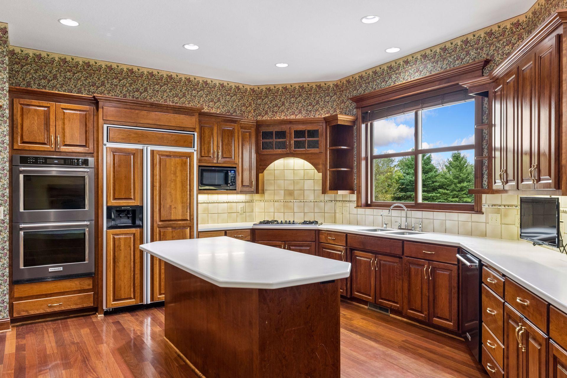 main property photo 28