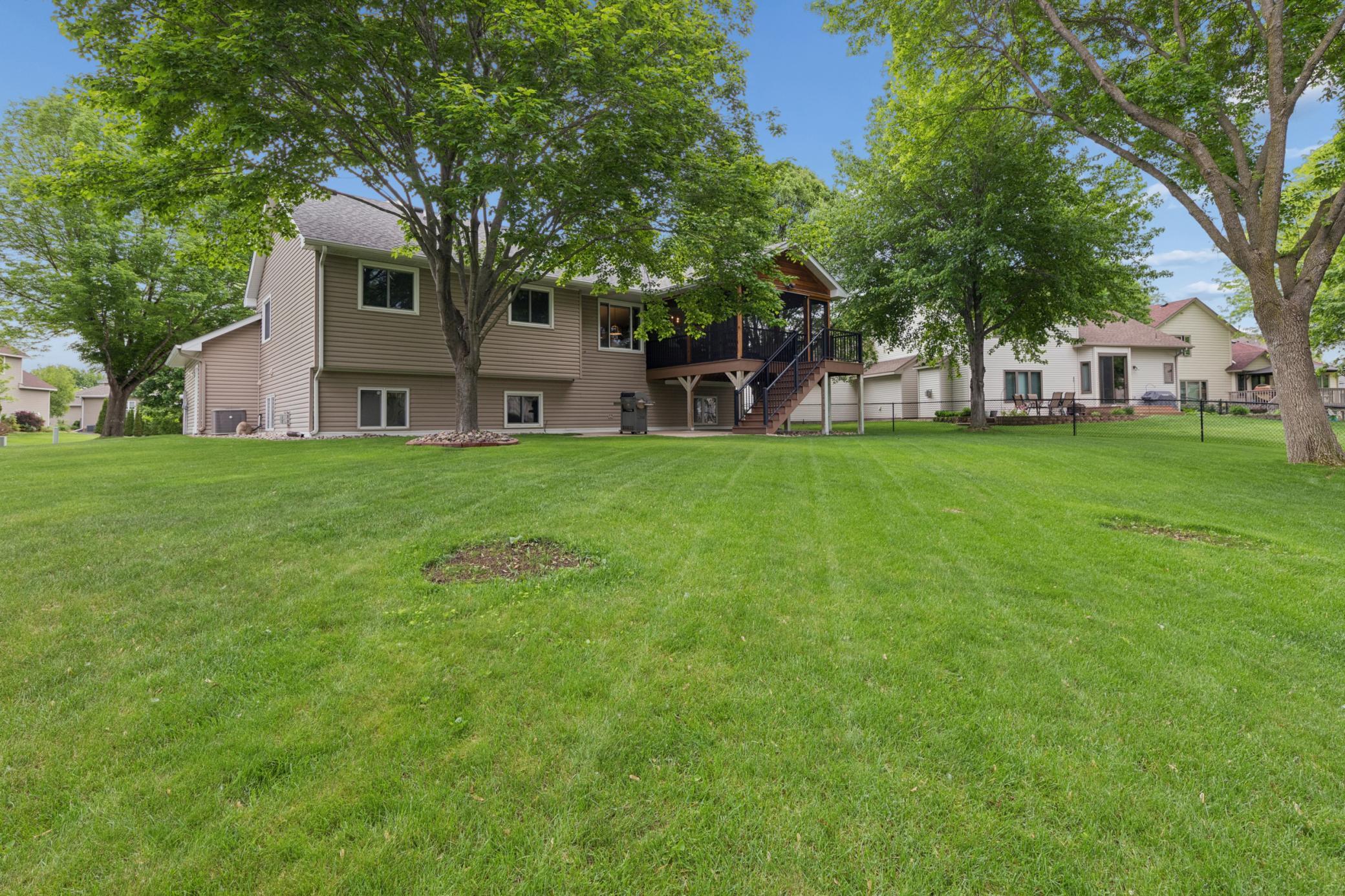 main property photo 32