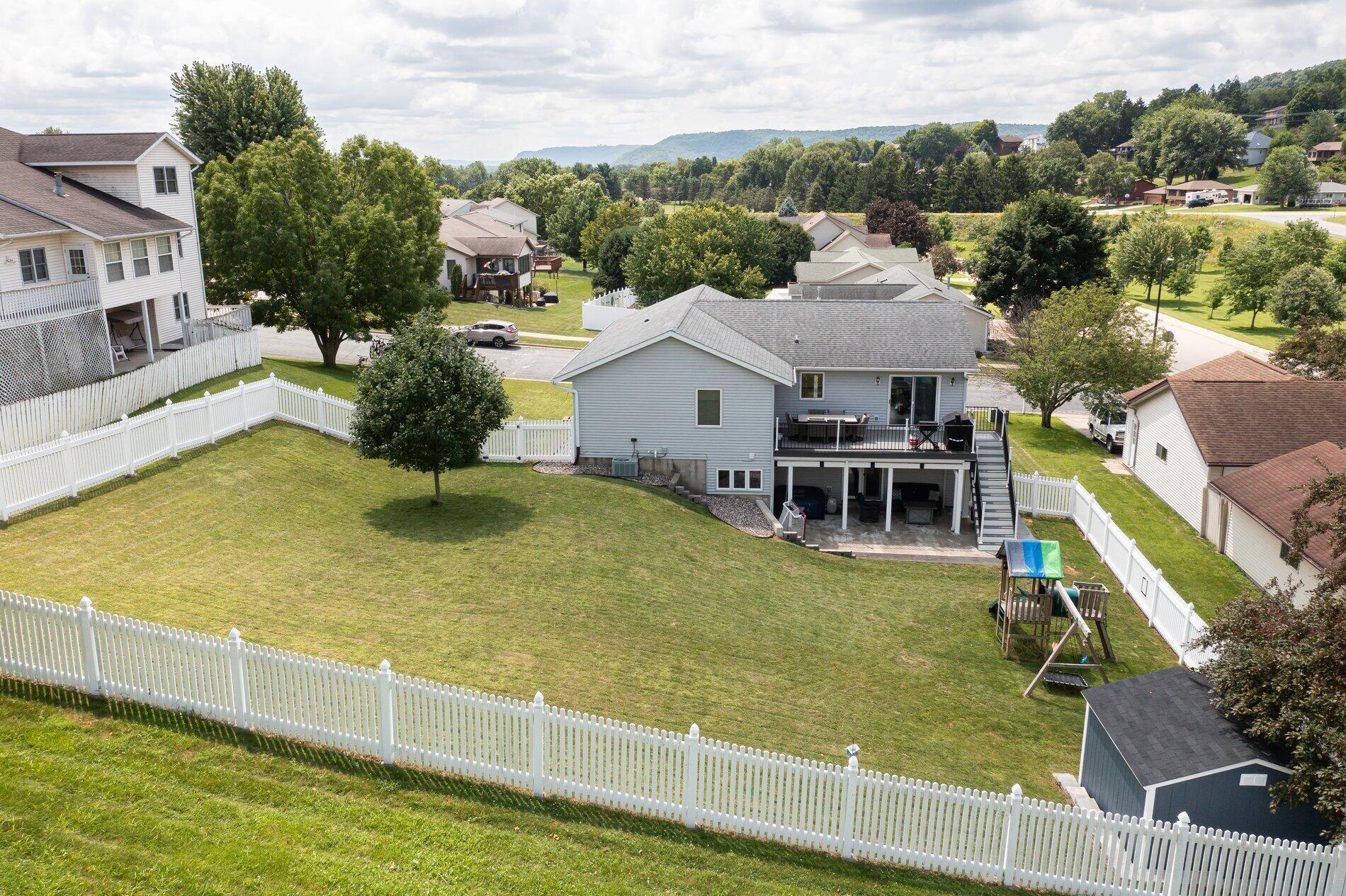 main property photo 33