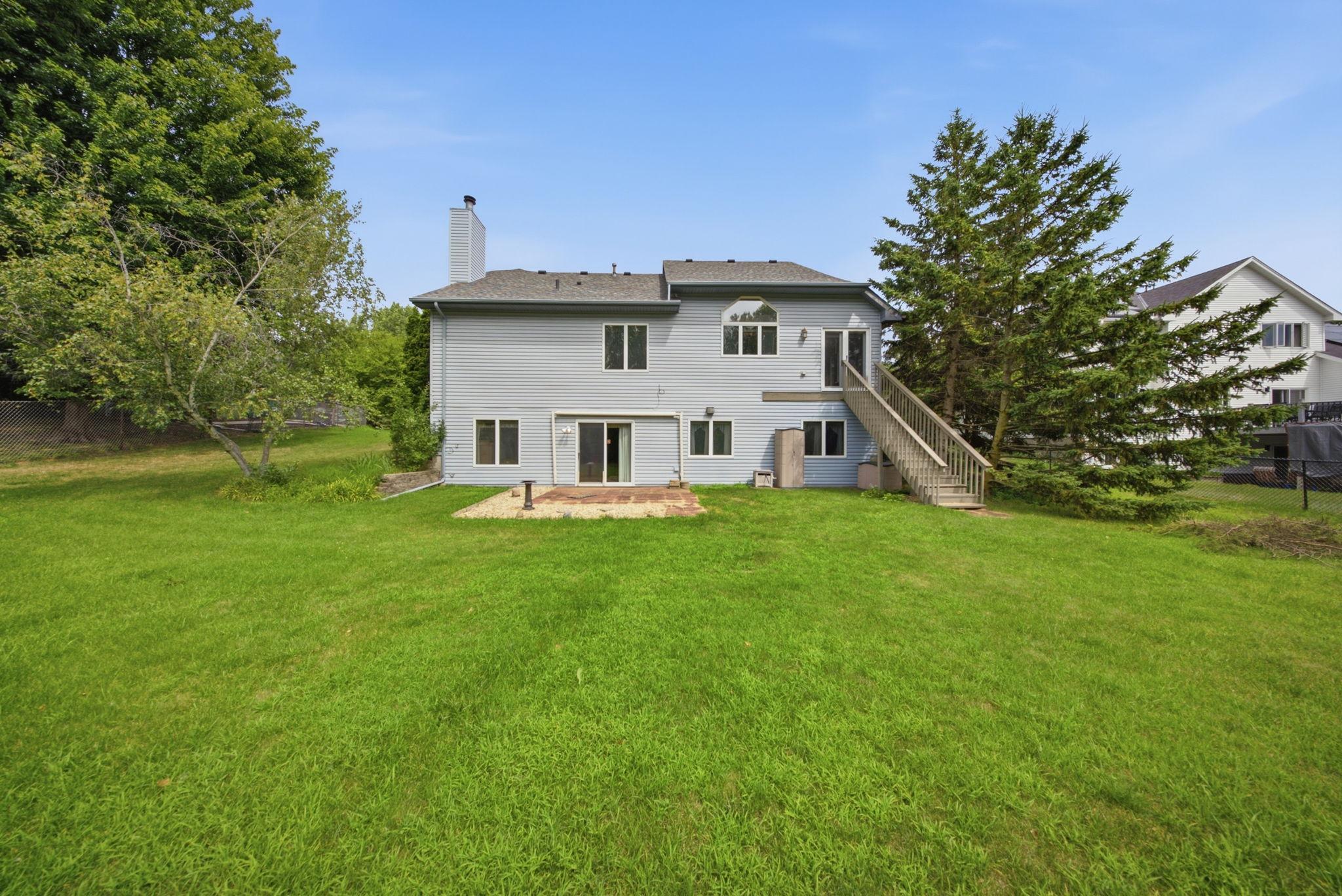 main property photo 40