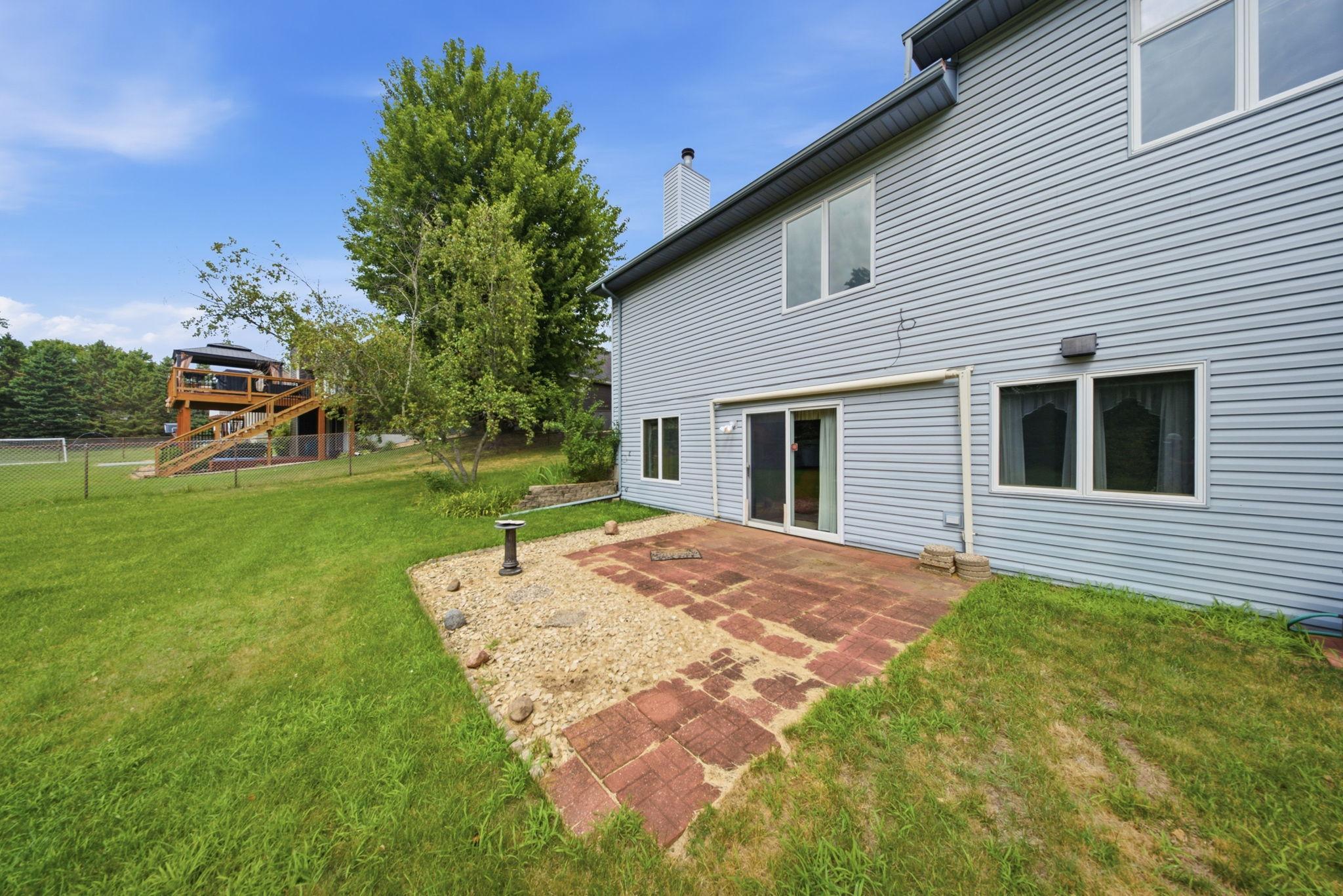 main property photo 41